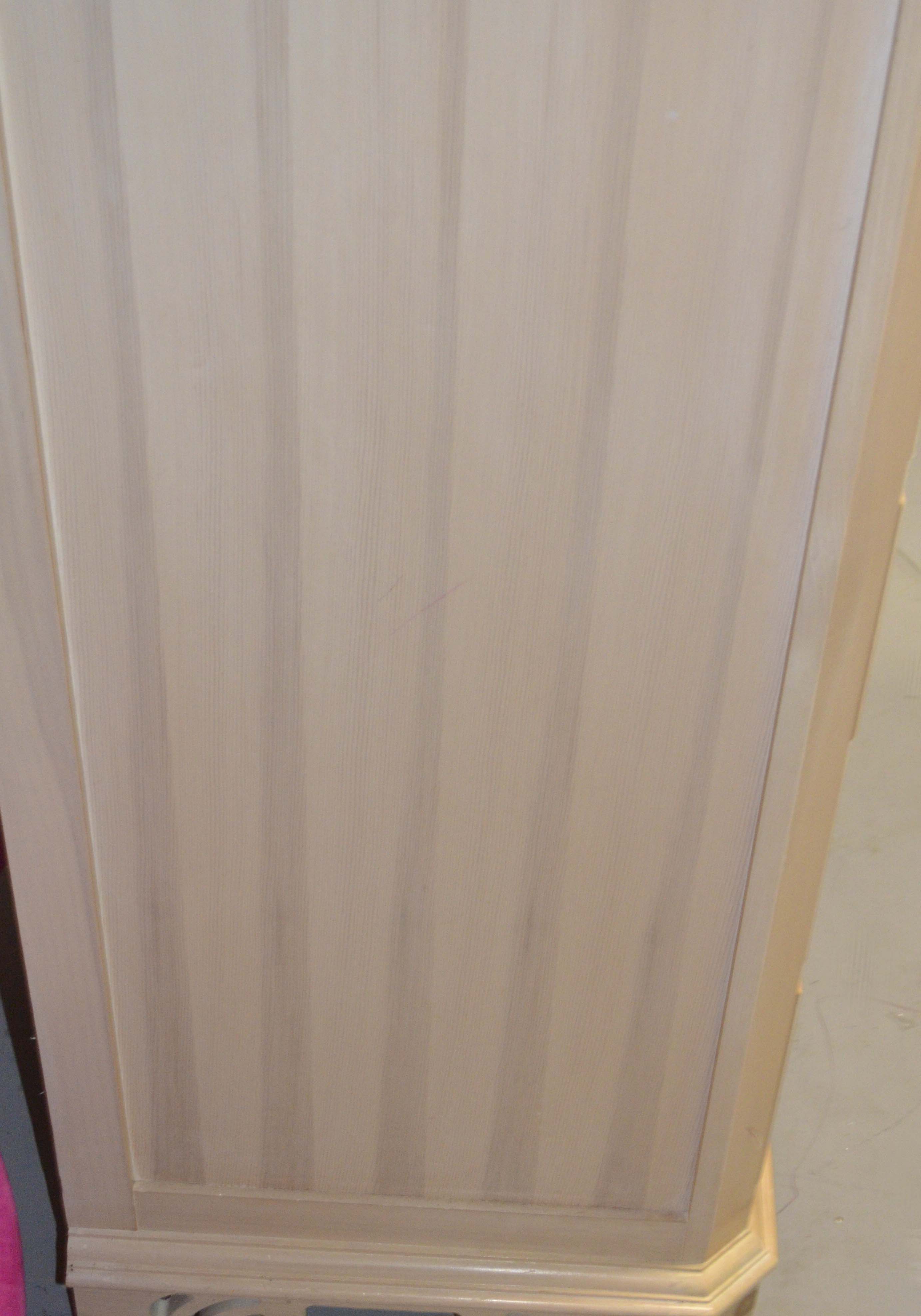 Lexington Furniture Lynnn-Hollyn At Home Armoire