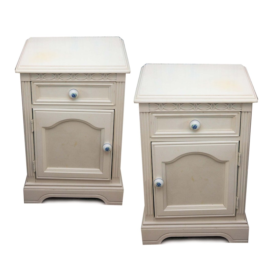 Pair of White Wooden Lexington Nightstands