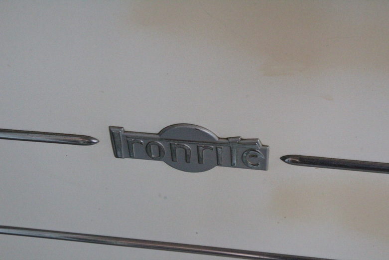 Vintage Ironrite Clothes Press/Ironing Machine