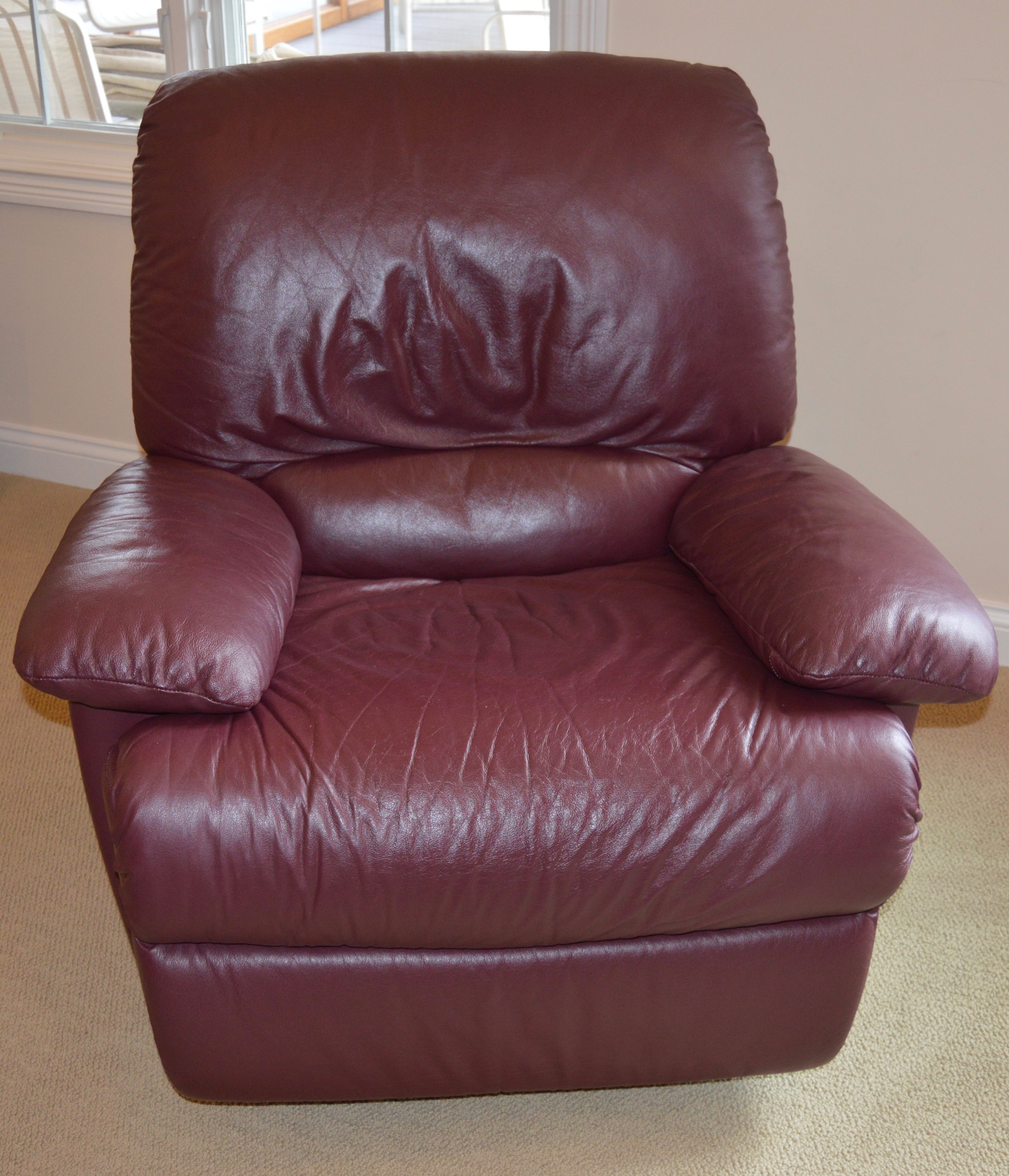 Italian Leather Loveseat and Recliner by Natuzzi