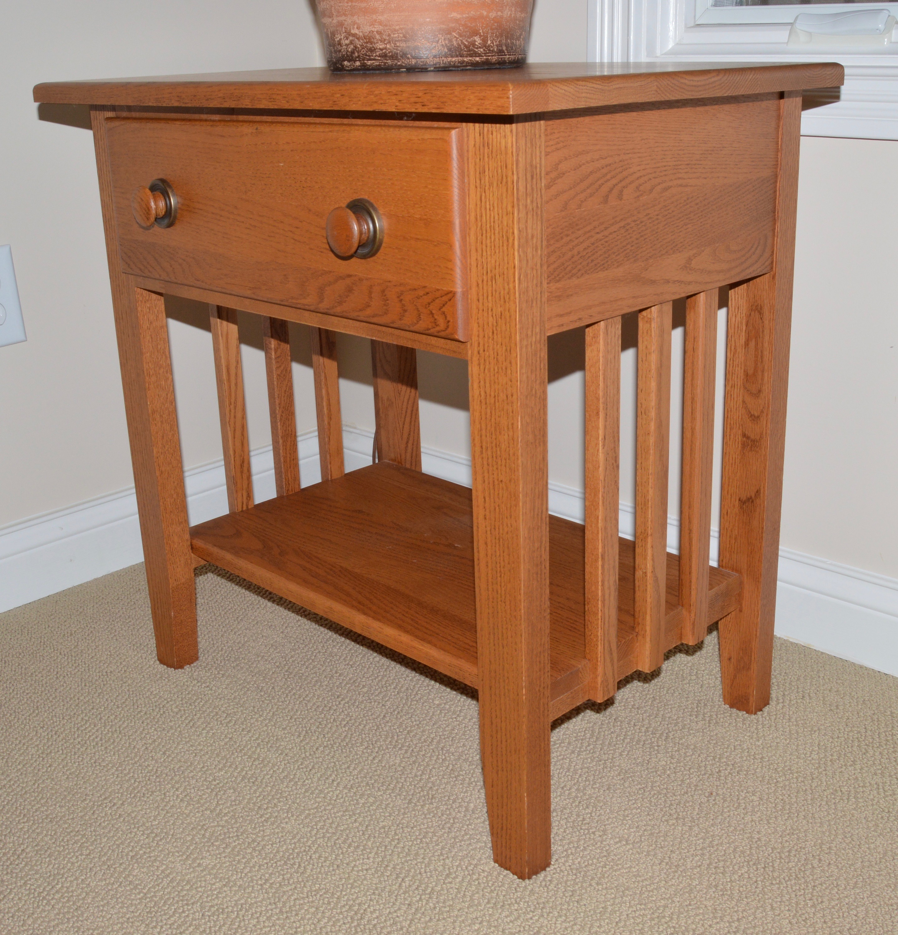 Mission Style Oak End Table and Pottery Table Lamp