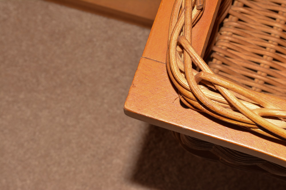 Wooden Storage Bench With Basket Drawers