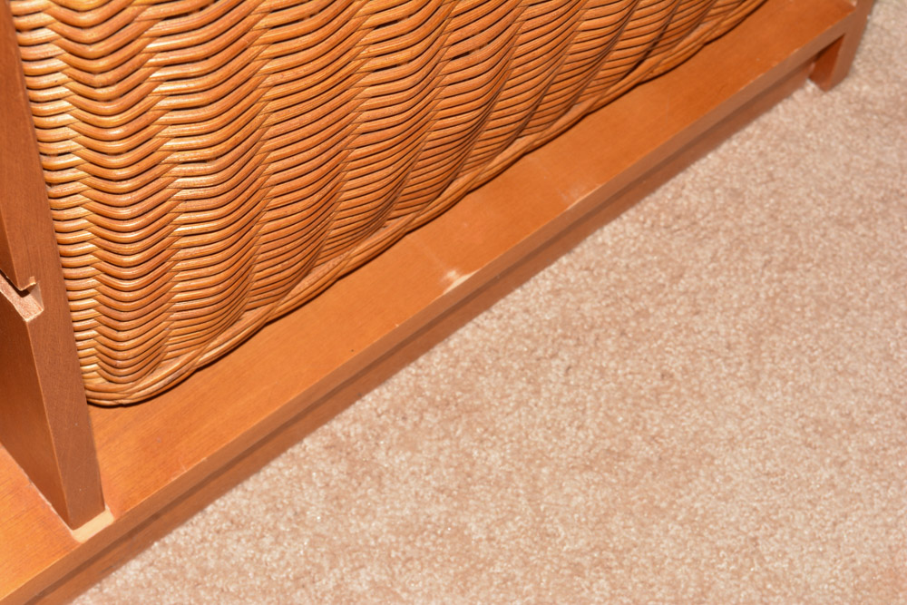 Wooden Storage Bench With Basket Drawers