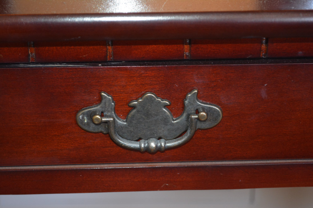 Contemporary Queen Anne-Style Vanity with Mirror and Stool