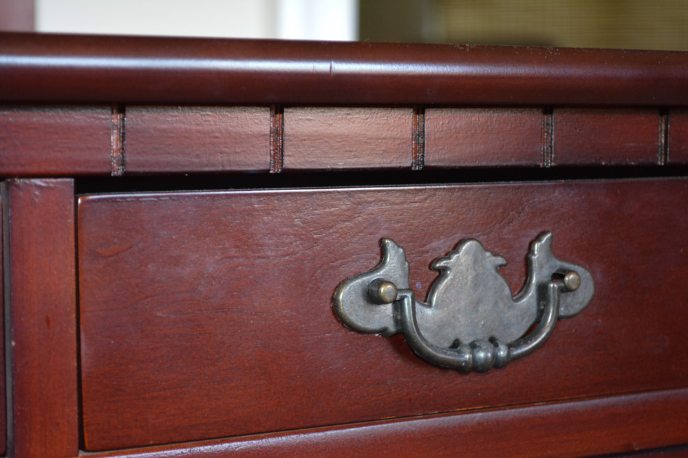 Contemporary Queen Anne-Style Vanity with Mirror and Stool