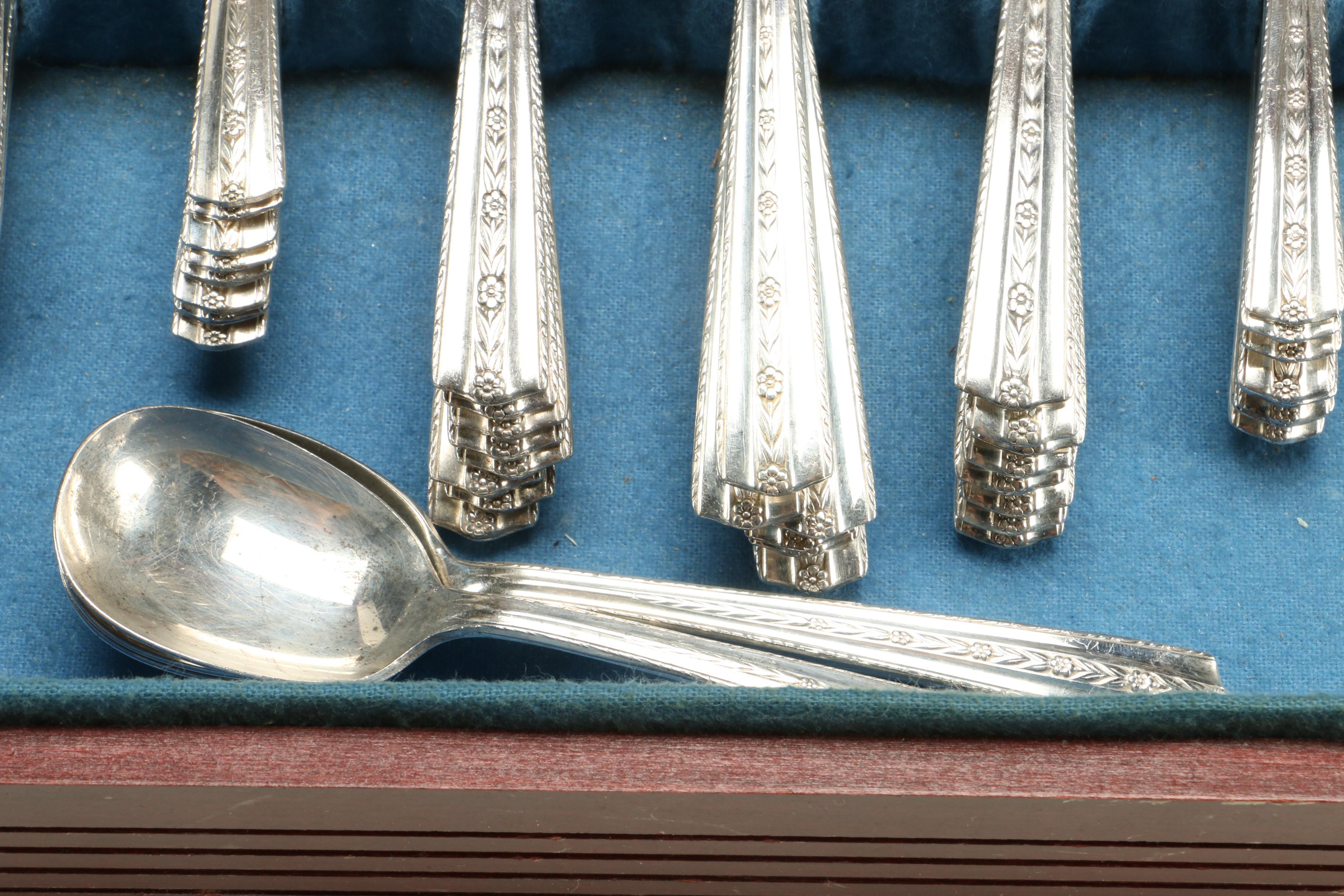 Wallace Brothers "Roseanne" Silver Plate Flatware Set With Case