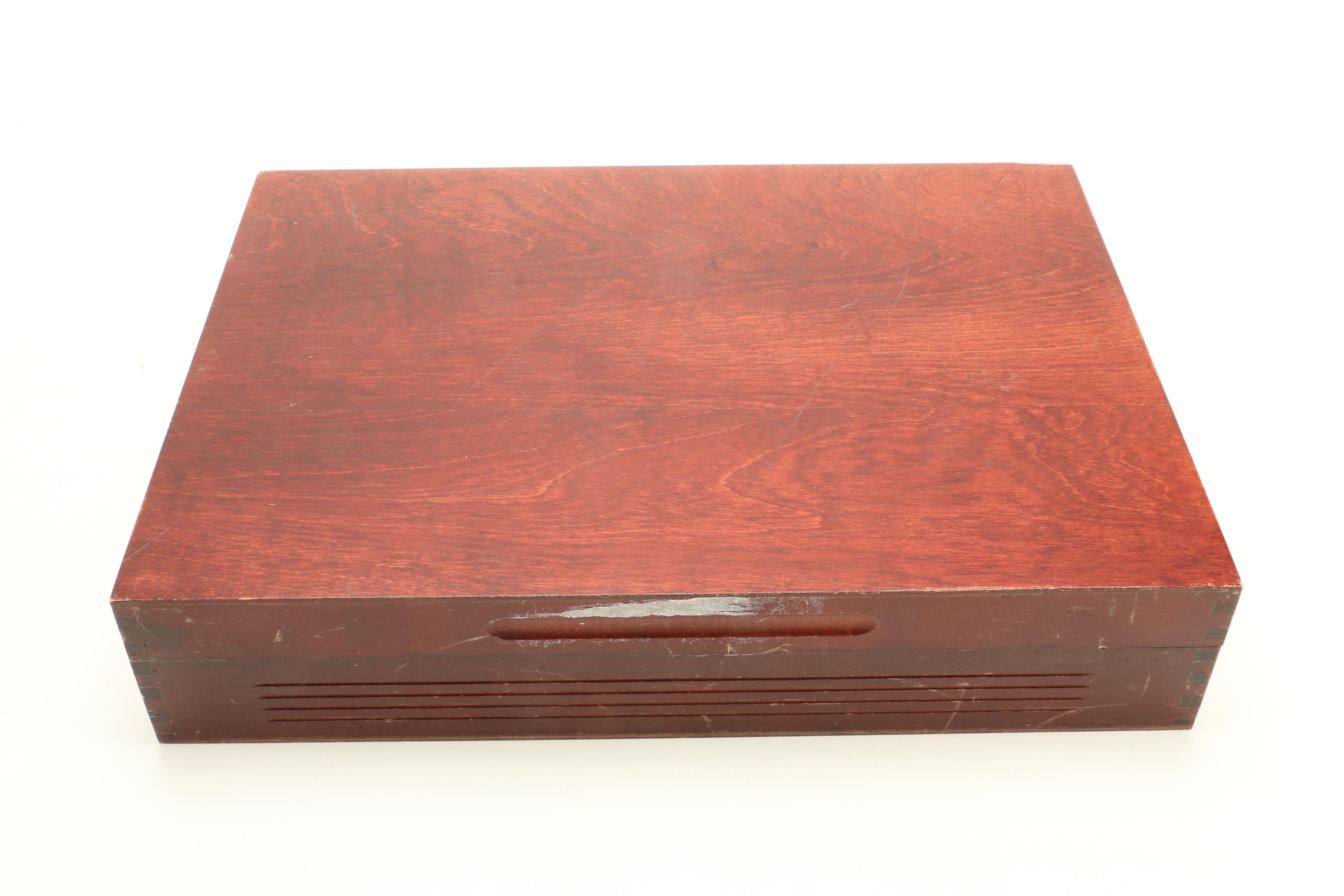 Wallace Brothers "Roseanne" Silver Plate Flatware Set With Case