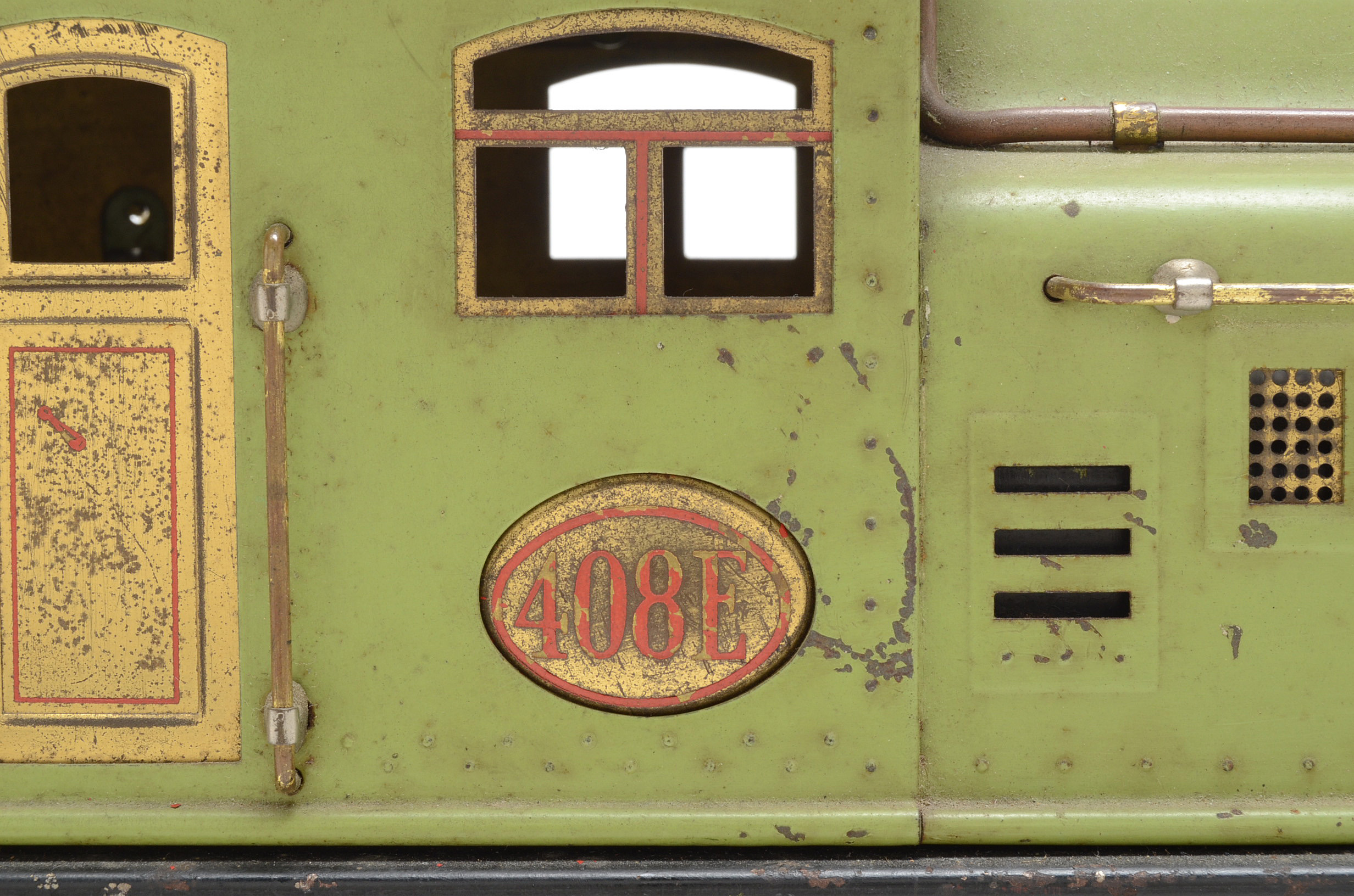 Pre-War Lionel 408E Standard Gauge Engine in Apple Green