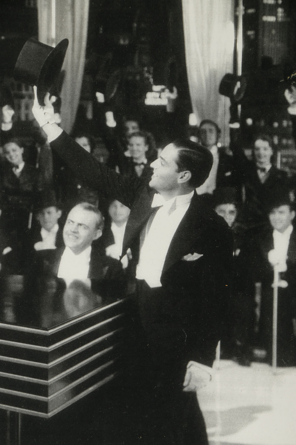 Inscribed Black and White Photograph of an Eleanor Powell