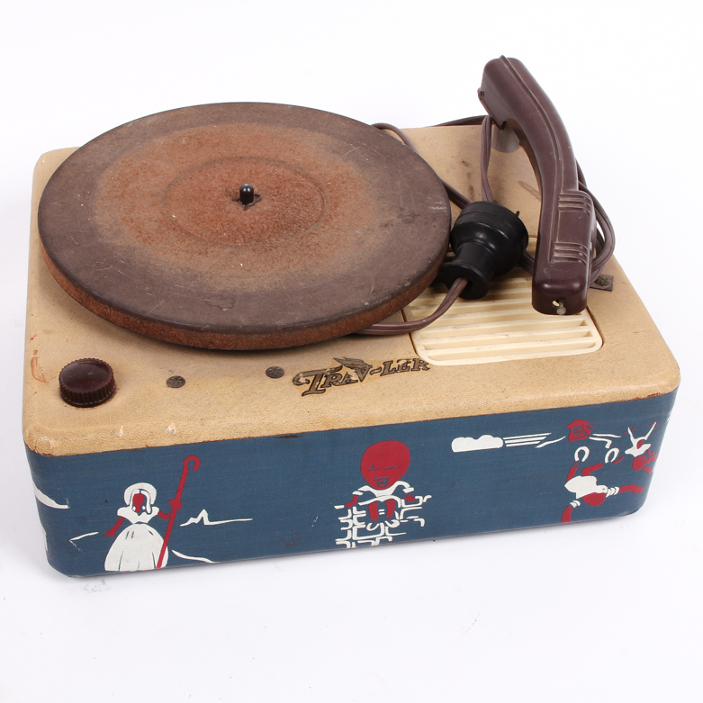 Children's Record Player and Bugs Bunny Record Storybook Set