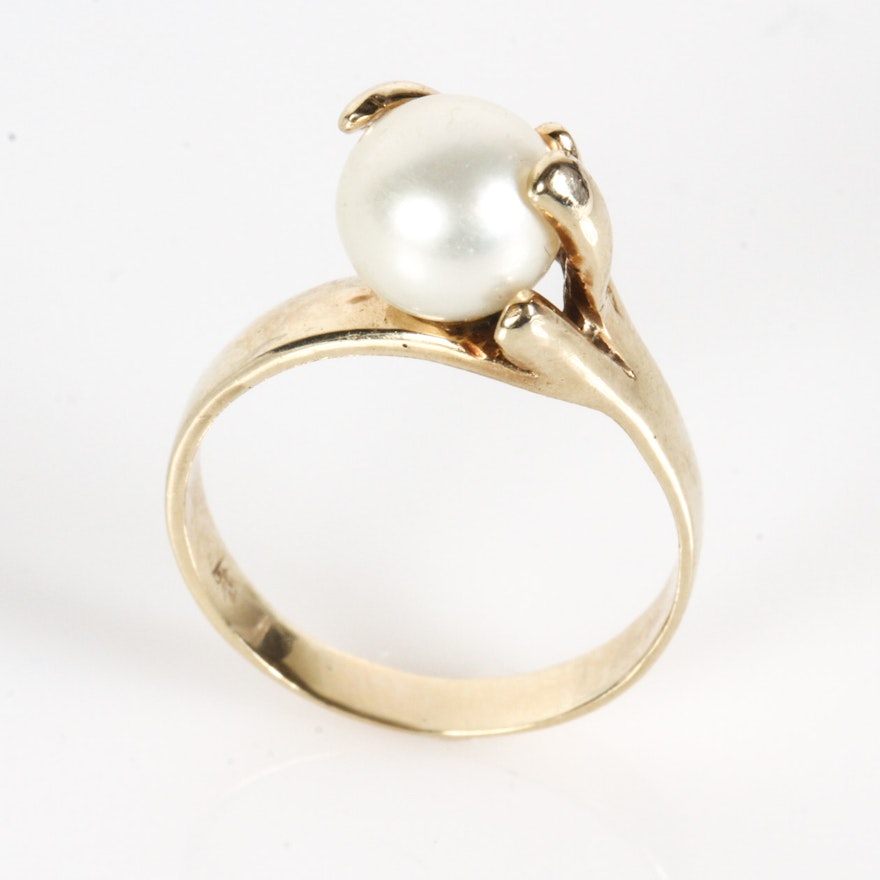 14K Yellow Gold and Akoya Pearl Ring