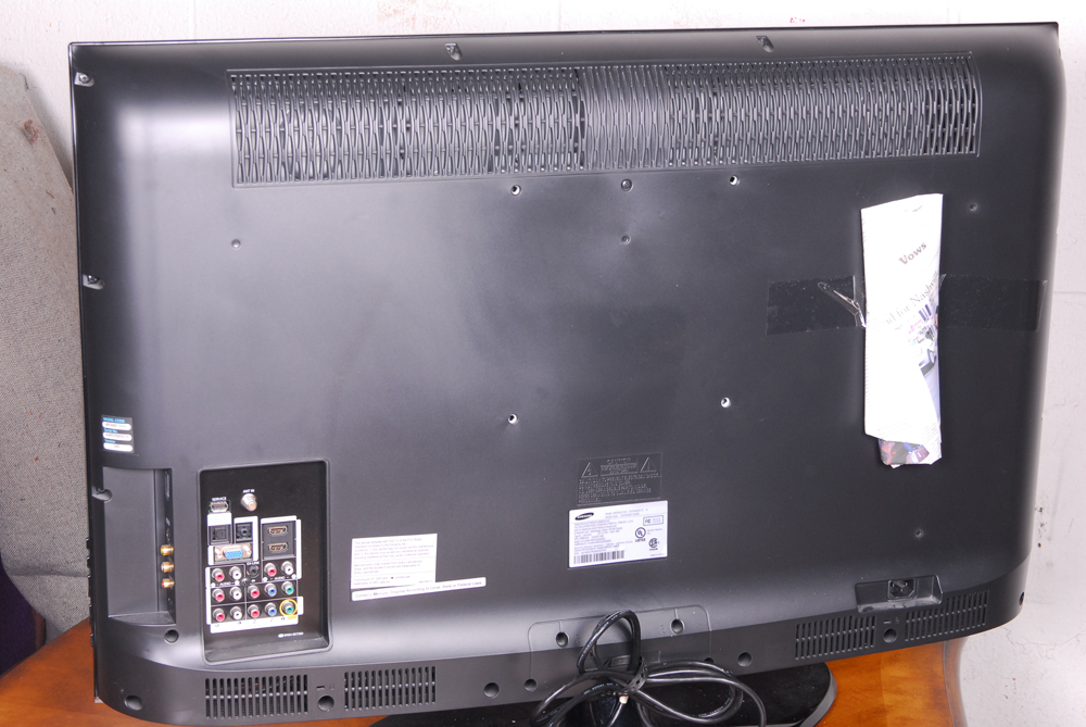 Samsung 37" LCD HDTV