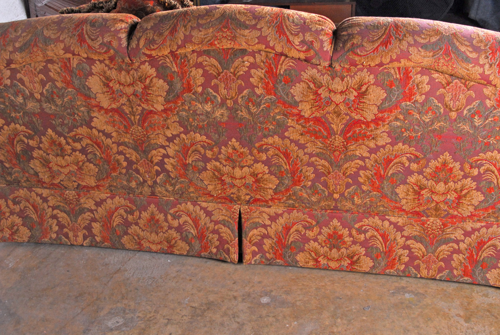 Sherrill Acanthus Sofa