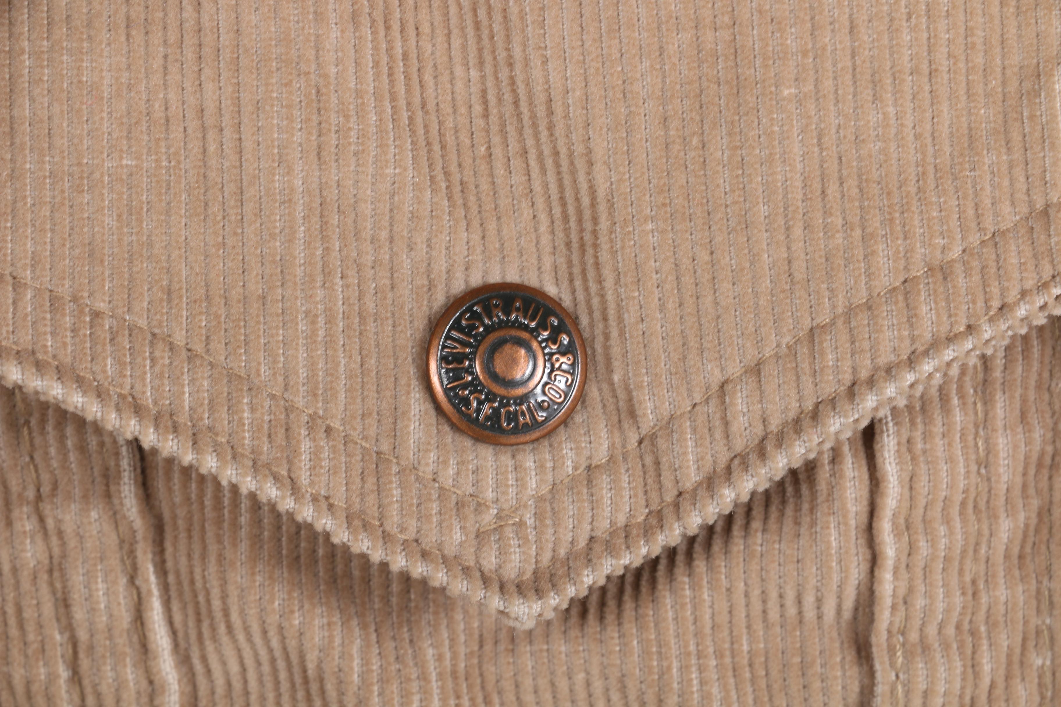 Men's Corduroy Jackets Featuring Levi's