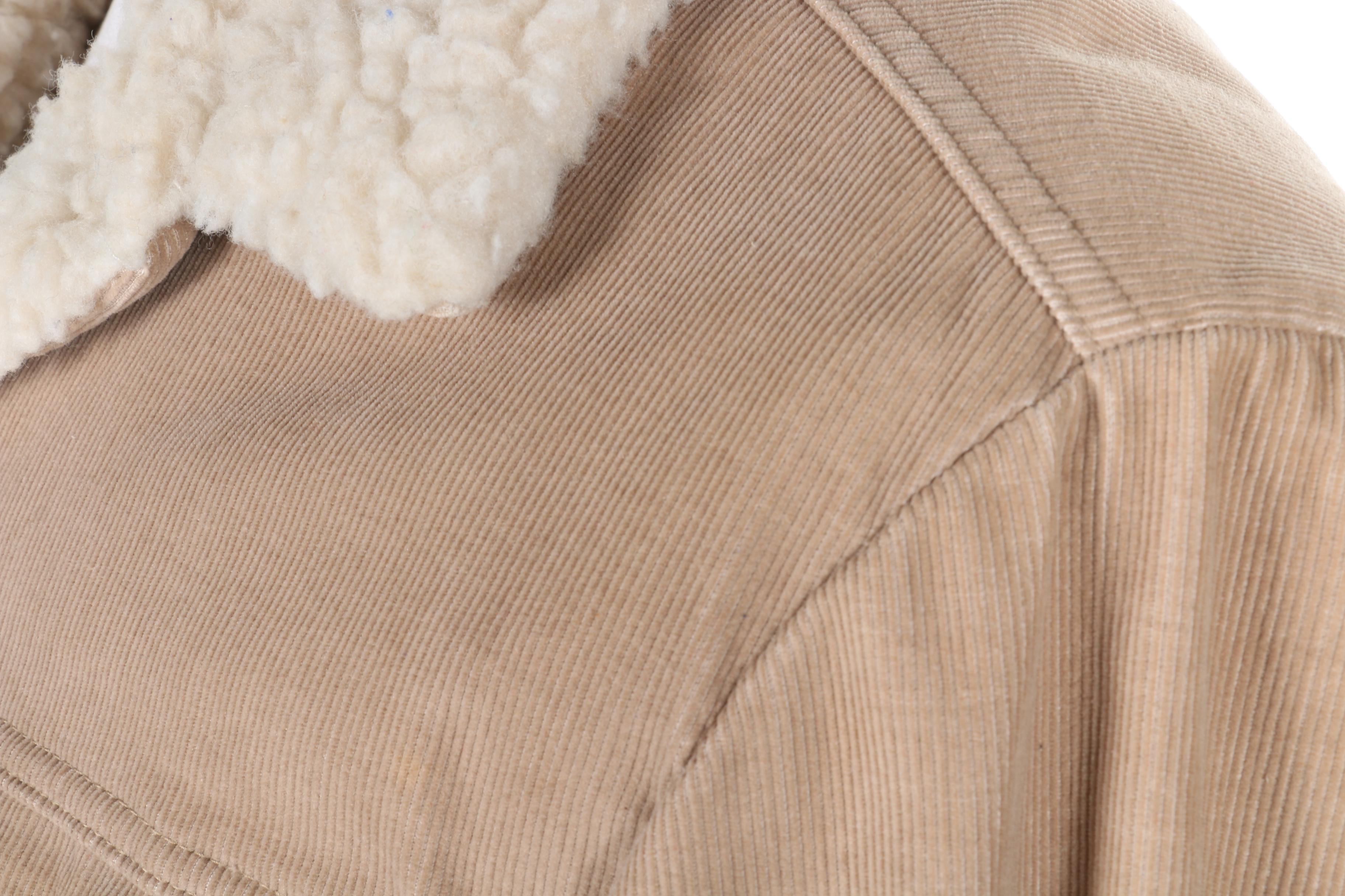 Men's Corduroy Jackets Featuring Levi's