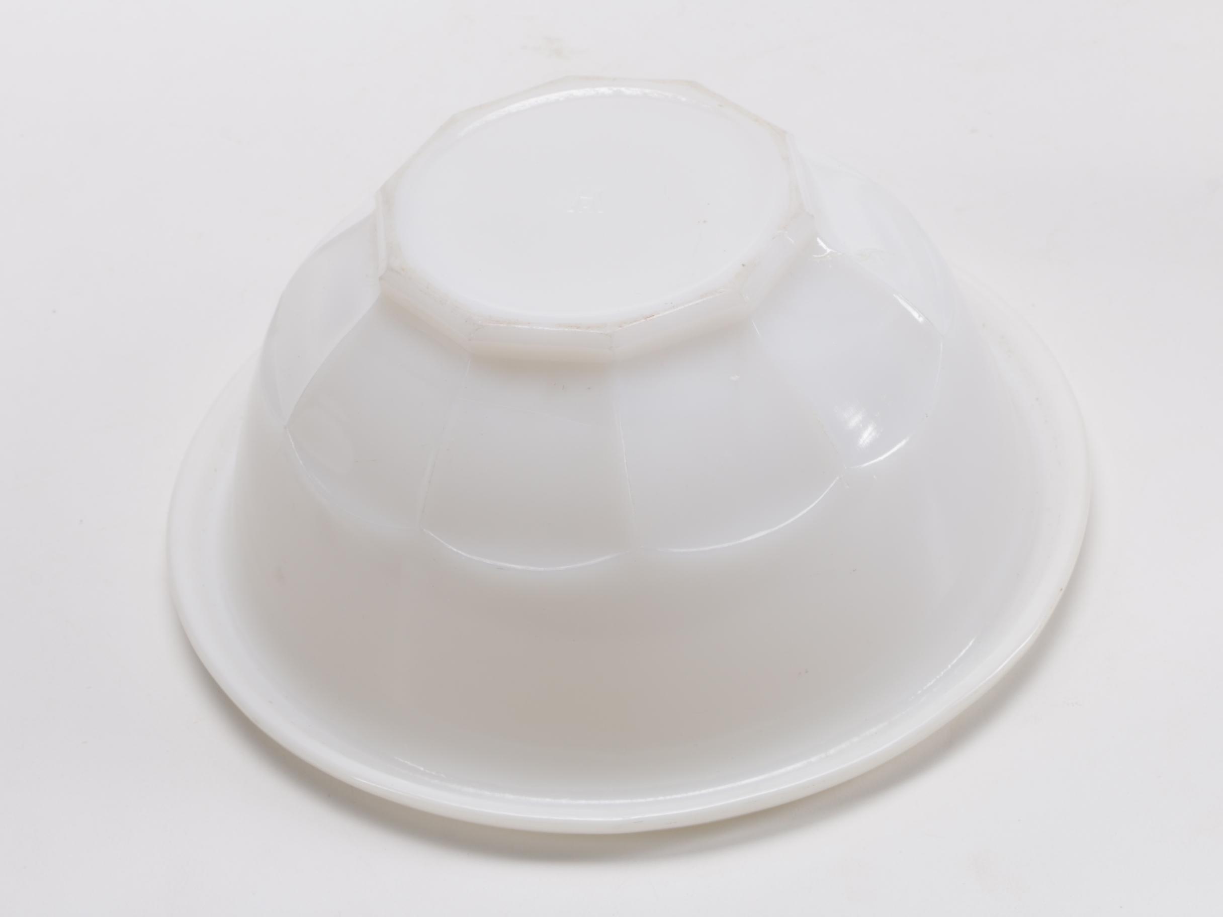 White Milk Glass Décor Featuring Hazel Atlas