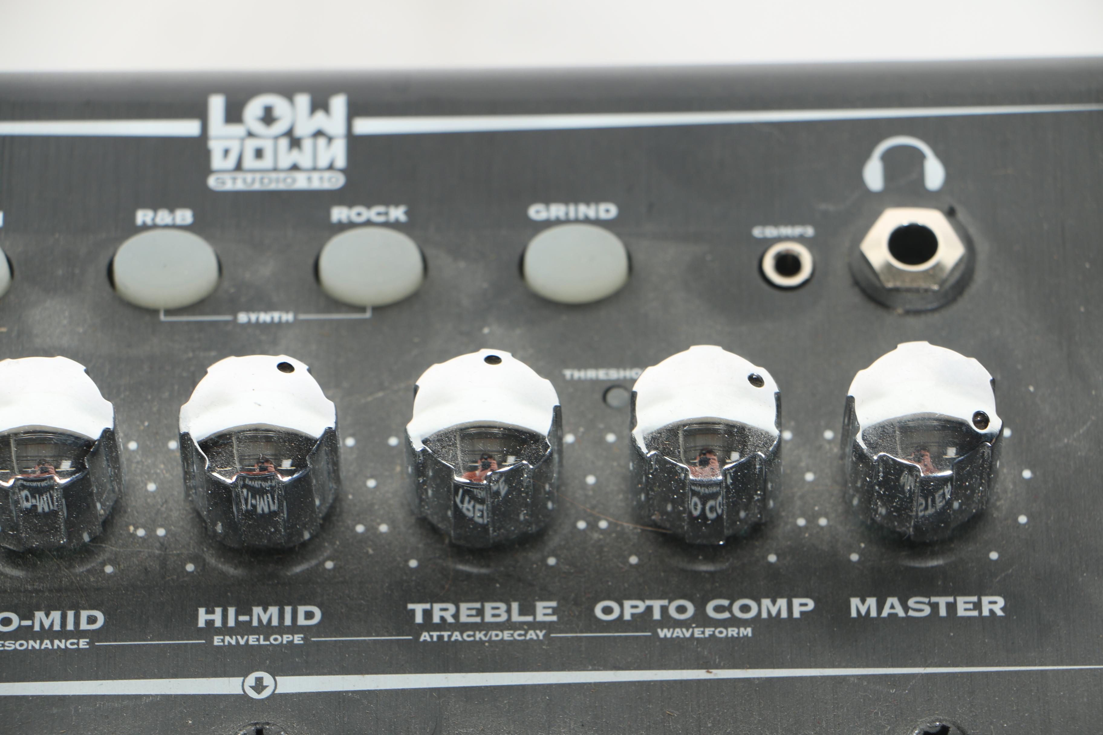 Washburn T14 Taurus Bass Guitar and Line 6 Amplifier