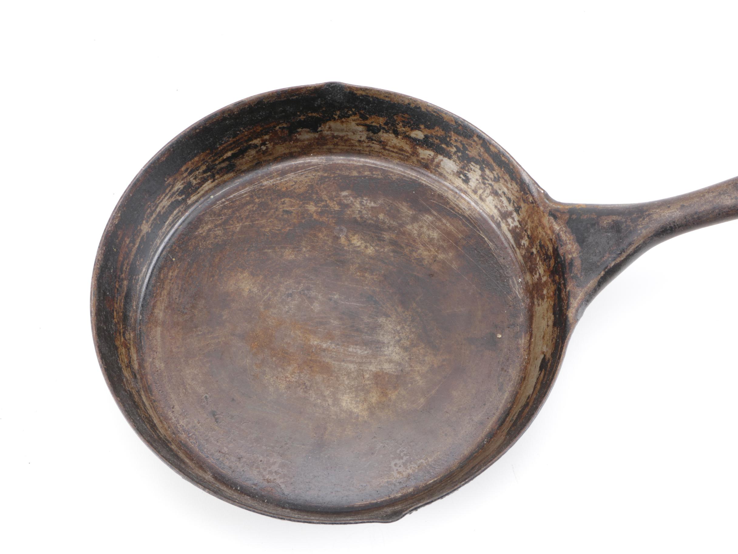 Cast Iron Dishes Featuring Wagner