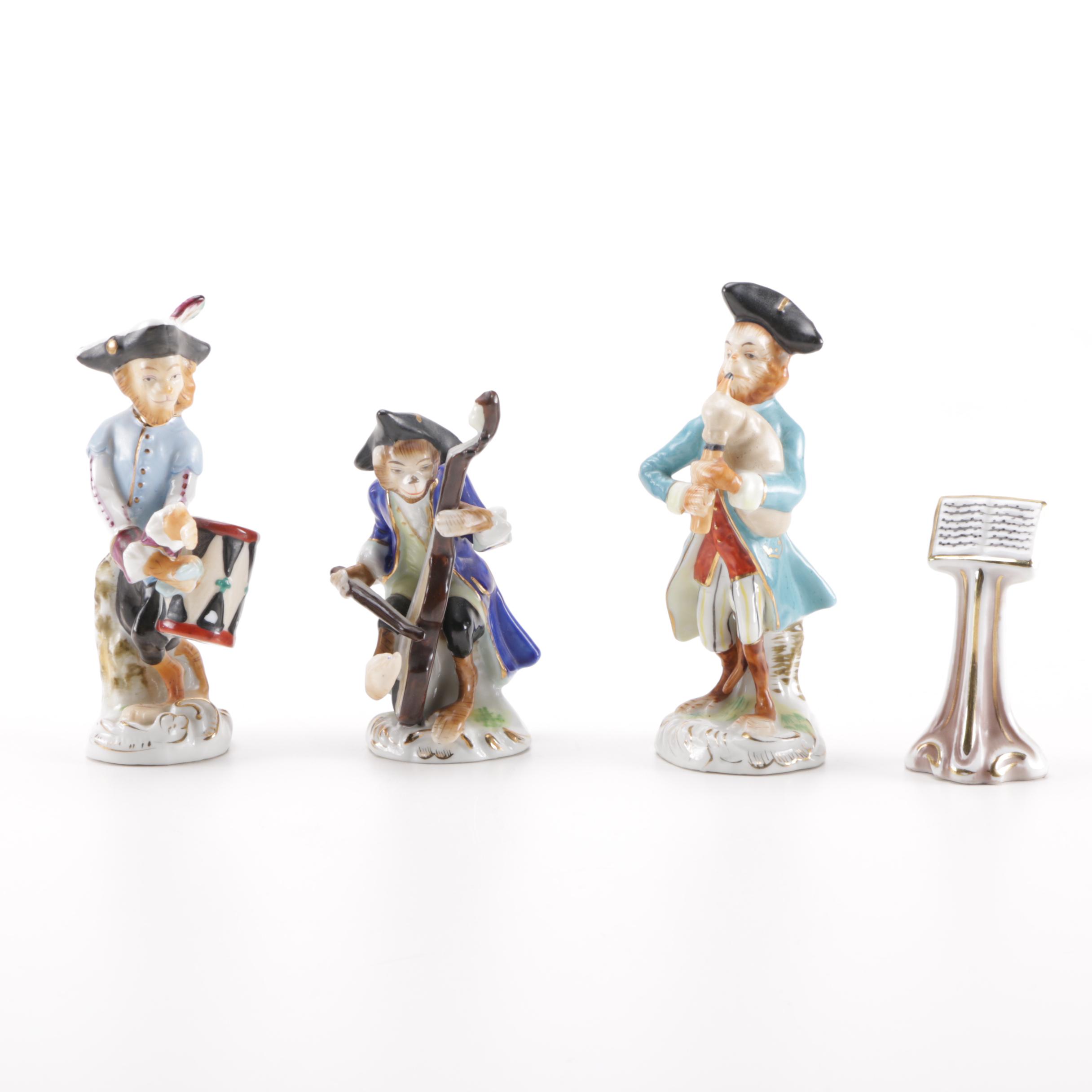 Colonial Attire Monkey Musician Figurines With Podium