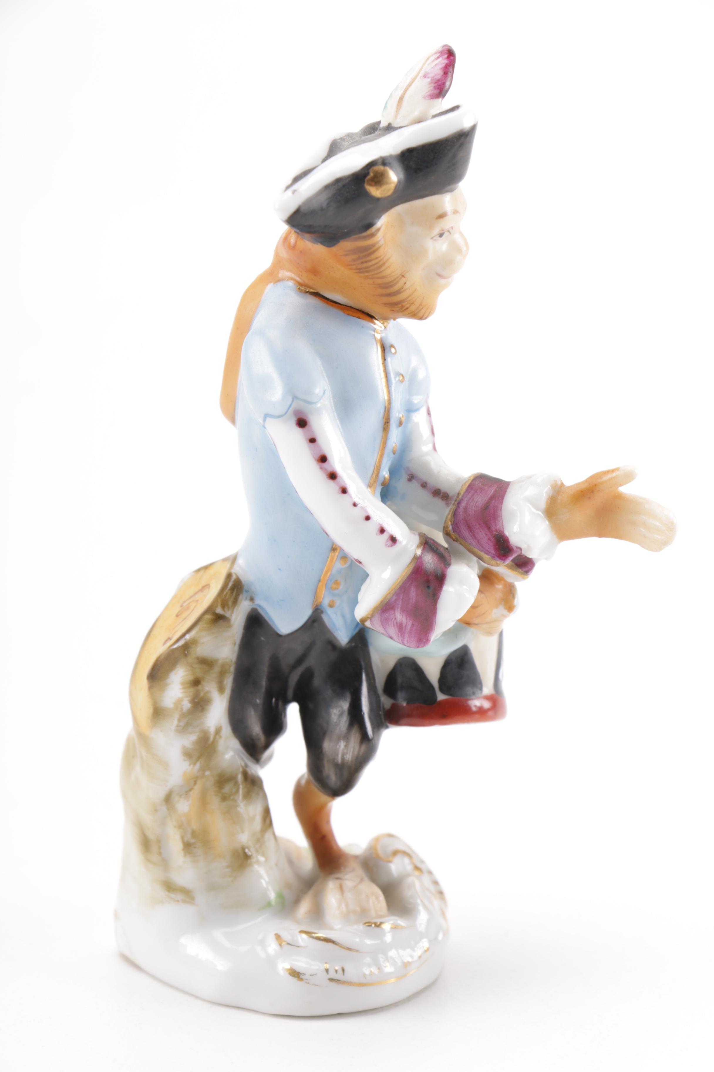 Colonial Attire Monkey Musician Figurines With Podium
