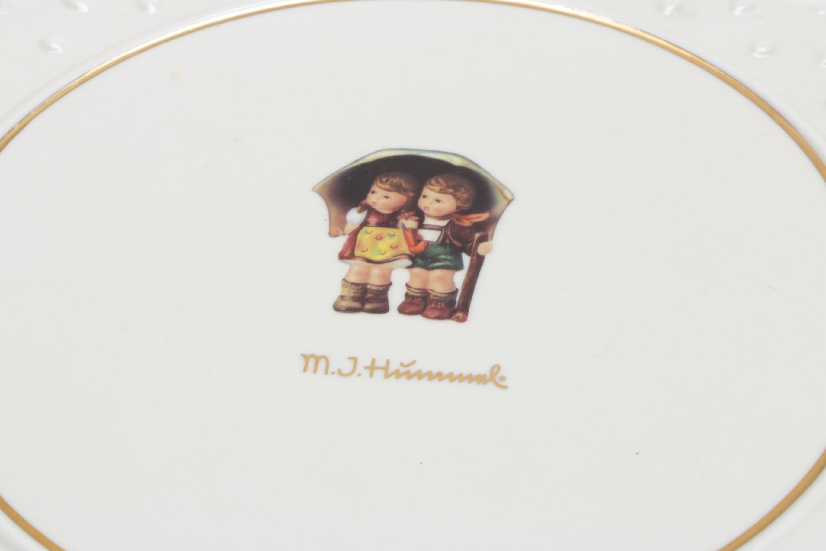 Hummel Cake Platter & Bowl