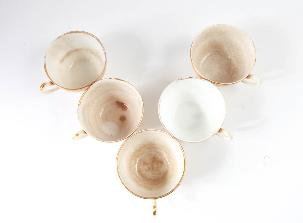 Late 18th Century Ludwigsburg Fine German Porcelain Dinnerware