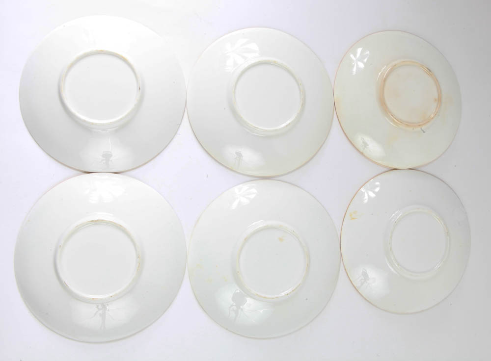 Late 18th Century Ludwigsburg Fine German Porcelain Dinnerware