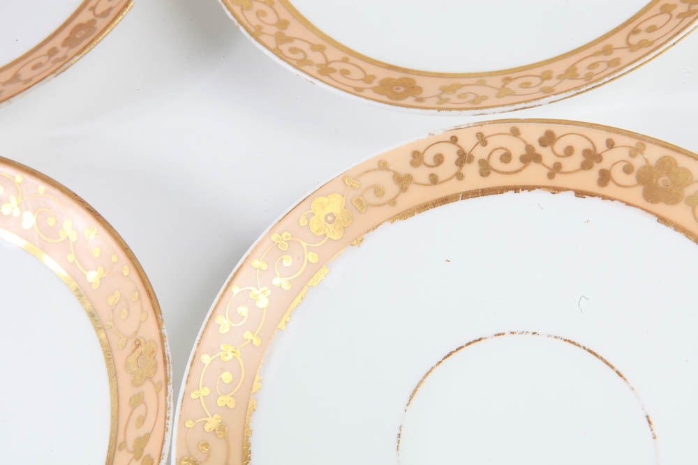 Late 18th Century Ludwigsburg Fine German Porcelain Dinnerware