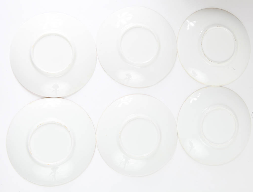 Late 18th Century Ludwigsburg Fine German Porcelain Dinnerware