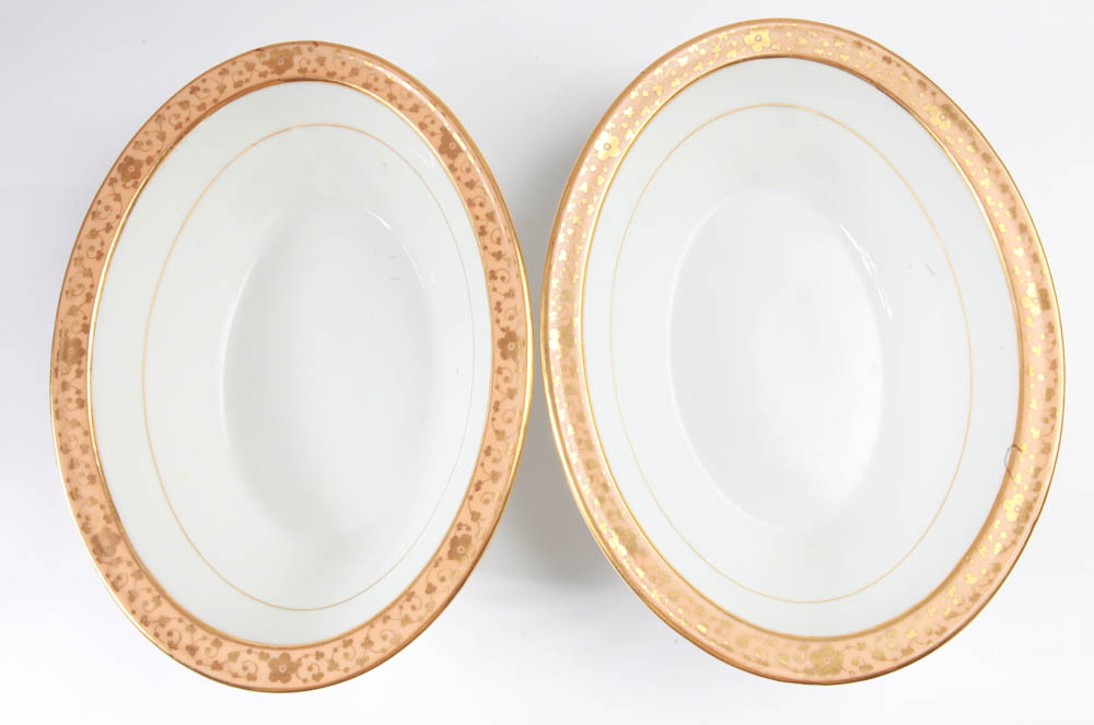 Late 18th Century Ludwigsburg Fine German Porcelain Dinnerware