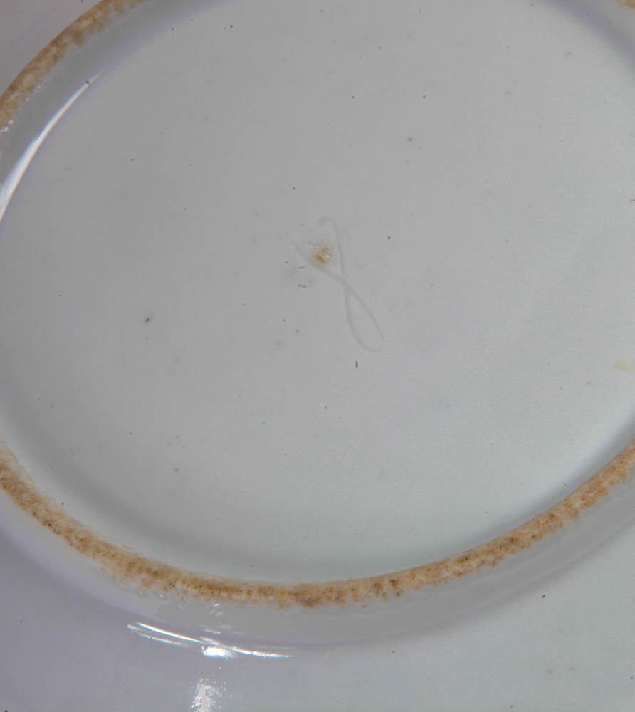 Late 18th Century Ludwigsburg Fine German Porcelain Dinnerware