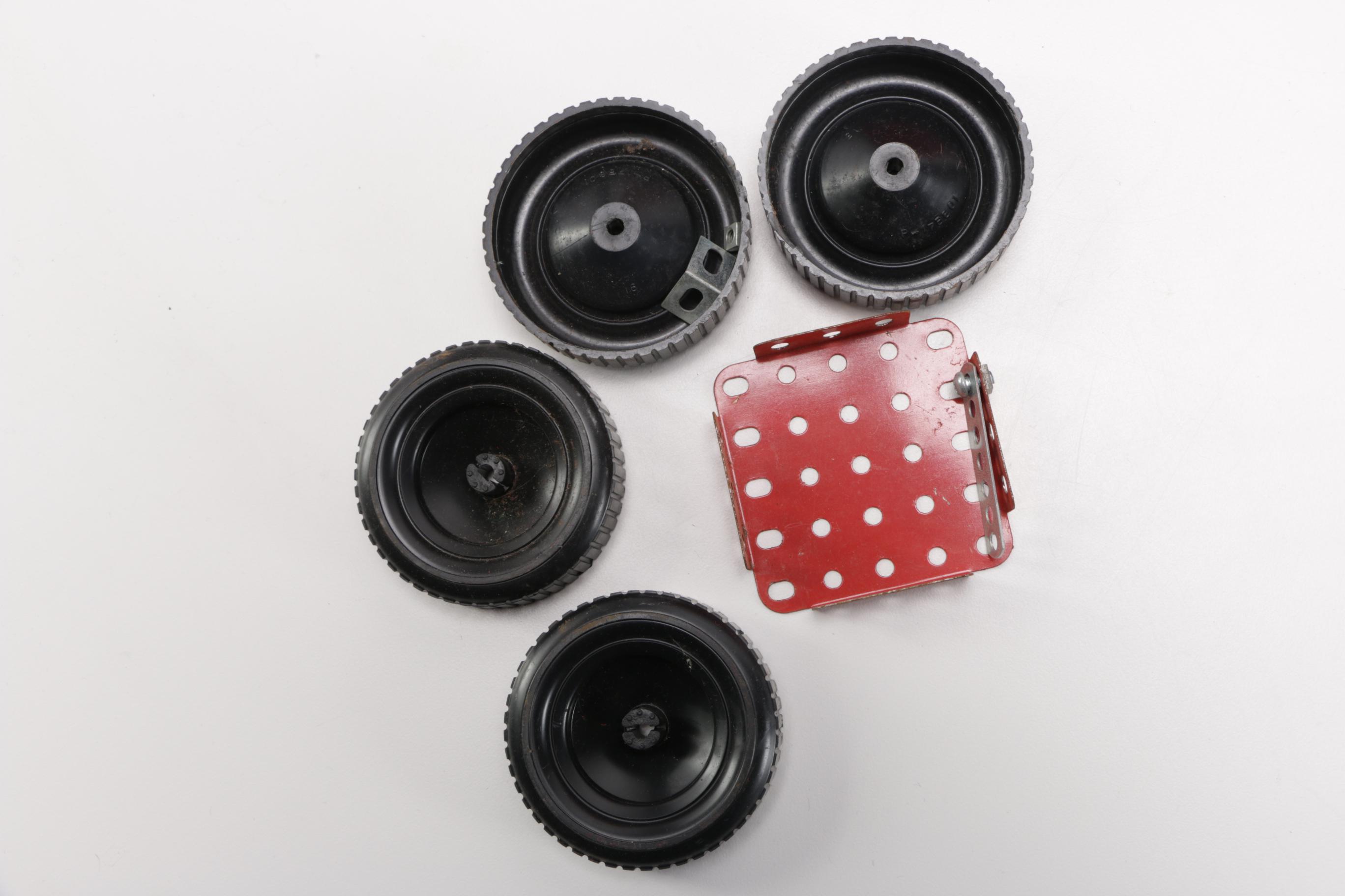 1970s Erector Set in Case