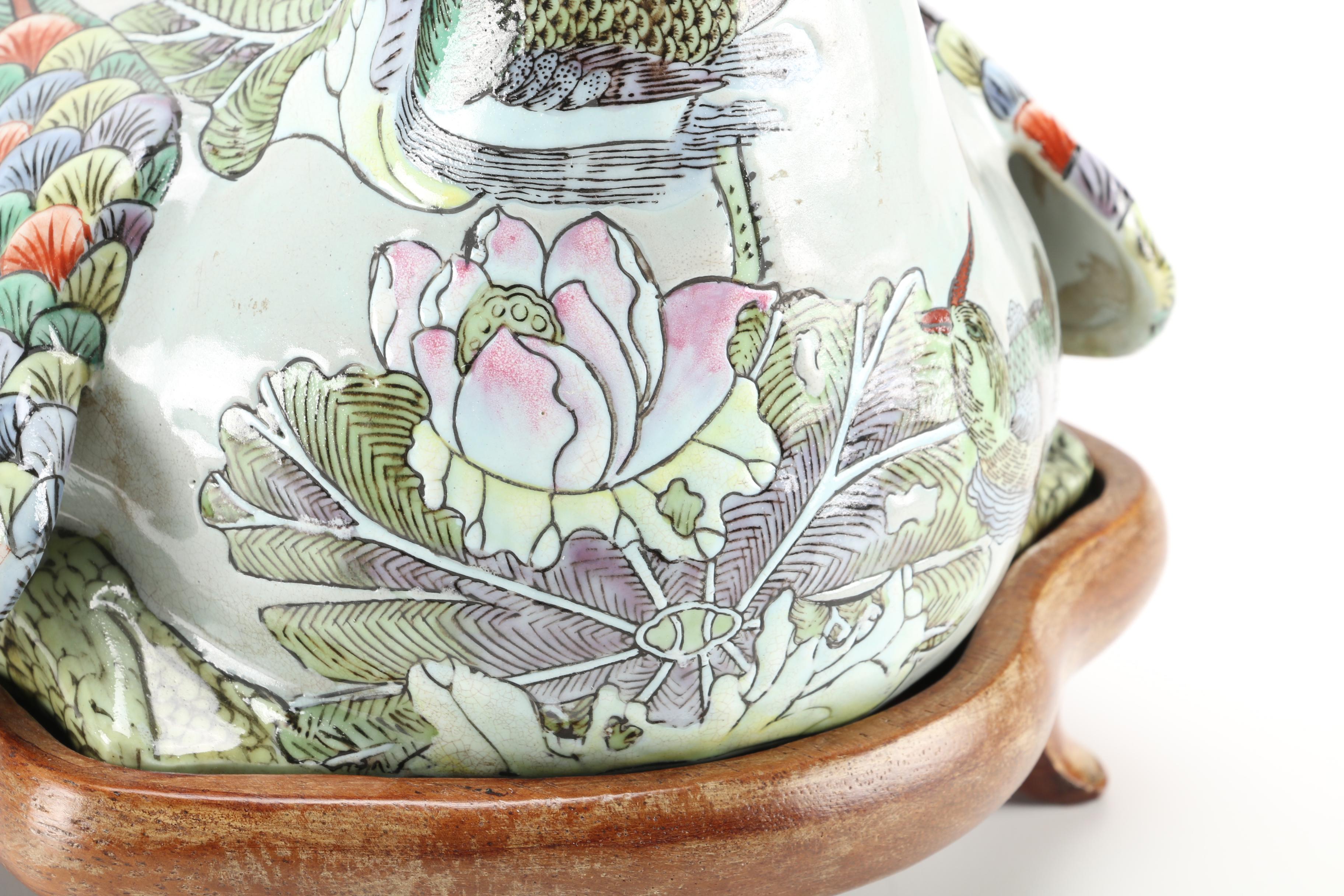 Chinese Hand-Painted Ceramic Duck