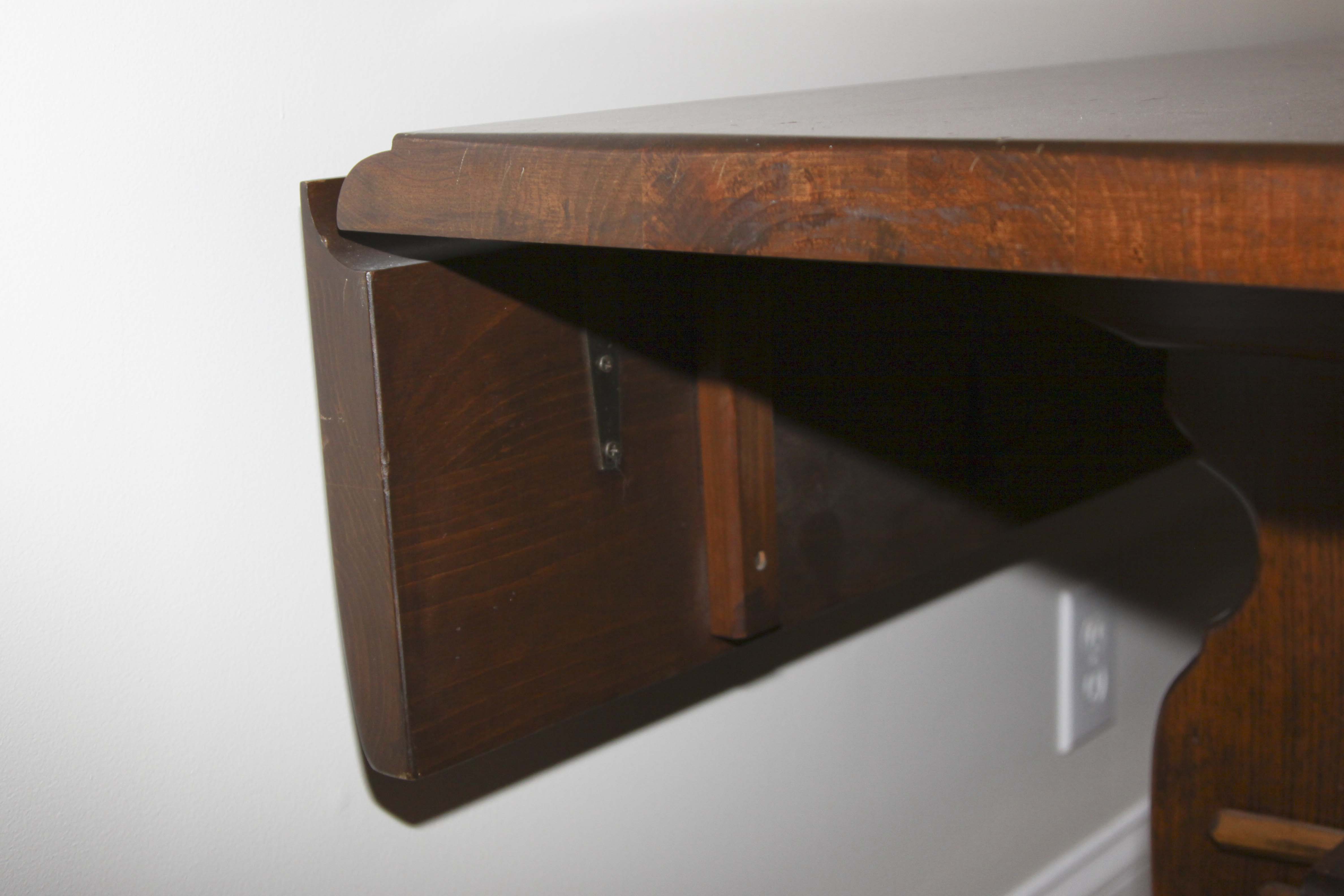 Pine Drop Leaf Trestle Table