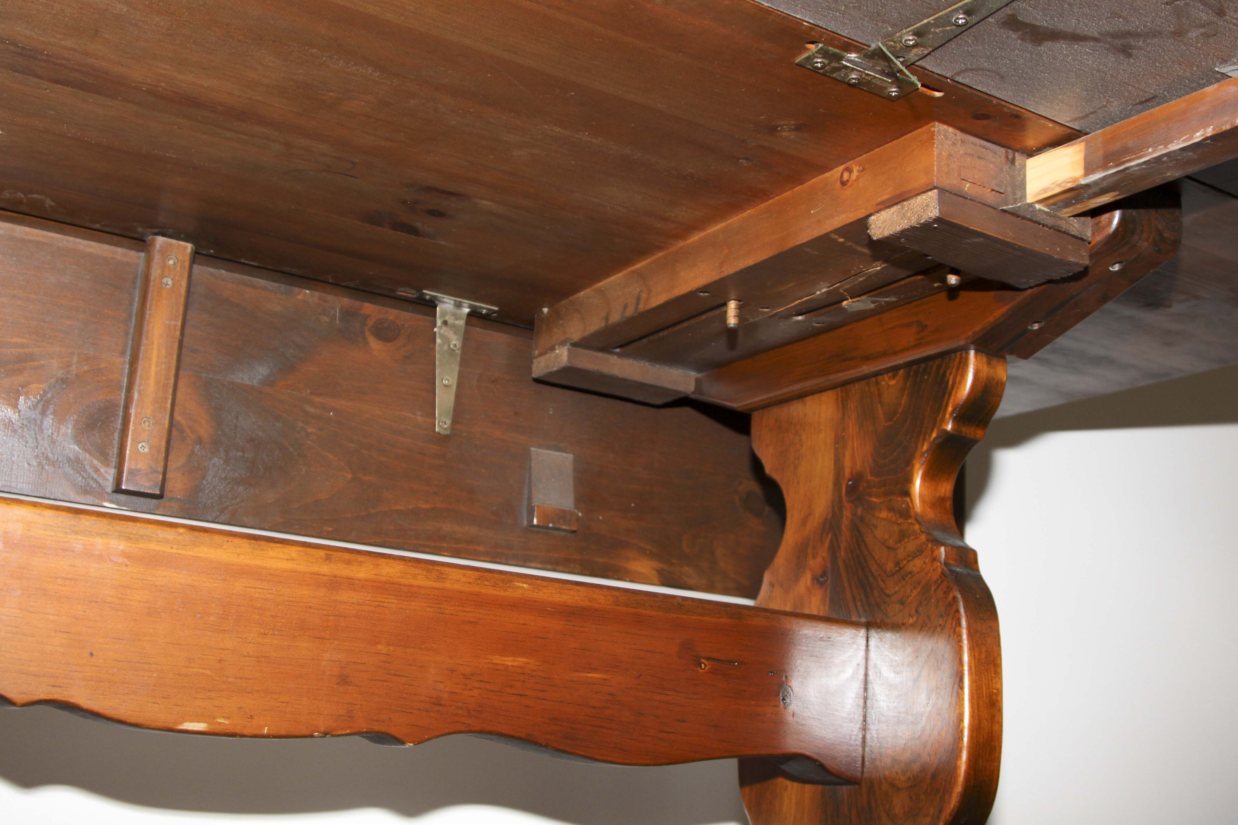 Pine Drop Leaf Trestle Table