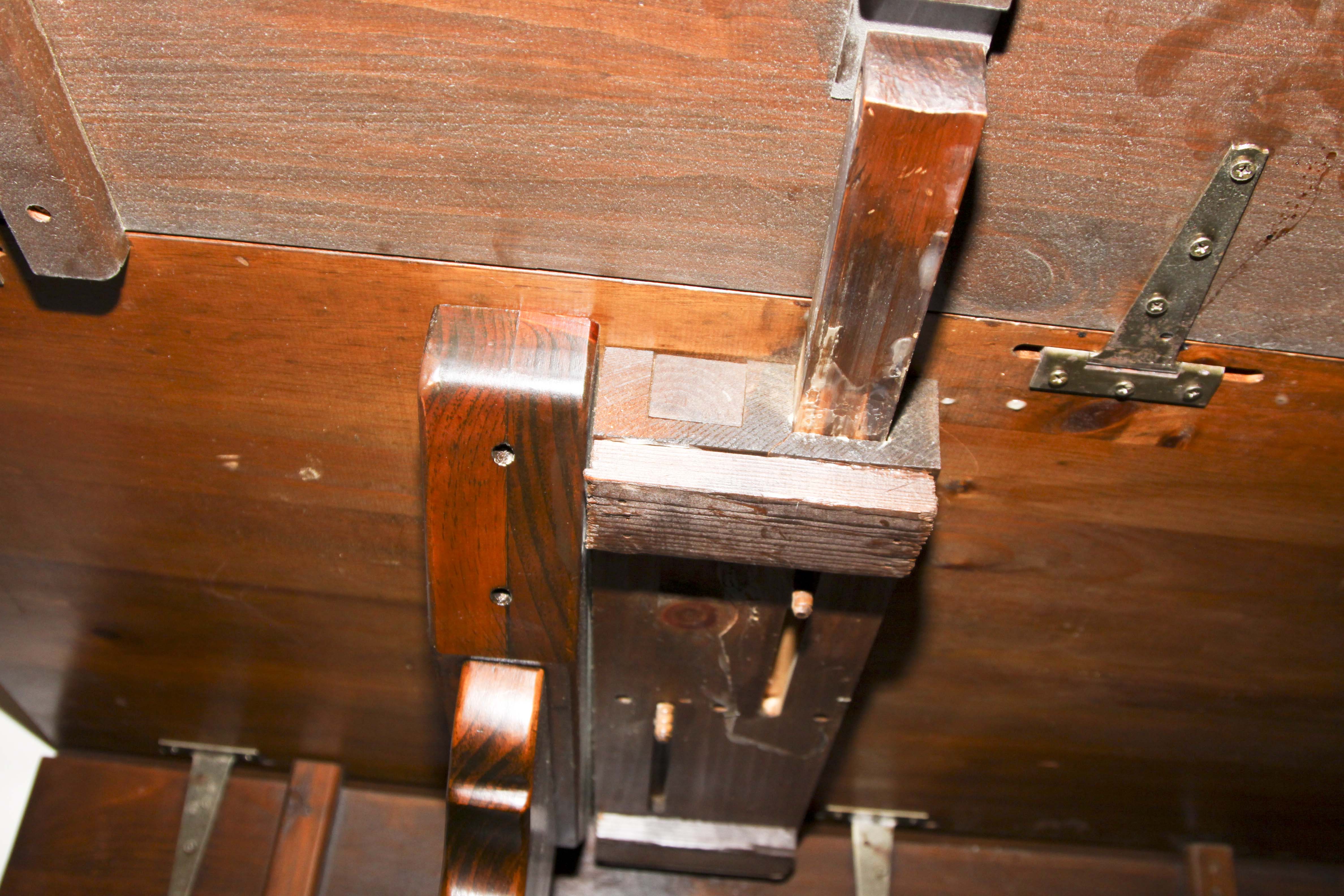 Pine Drop Leaf Trestle Table