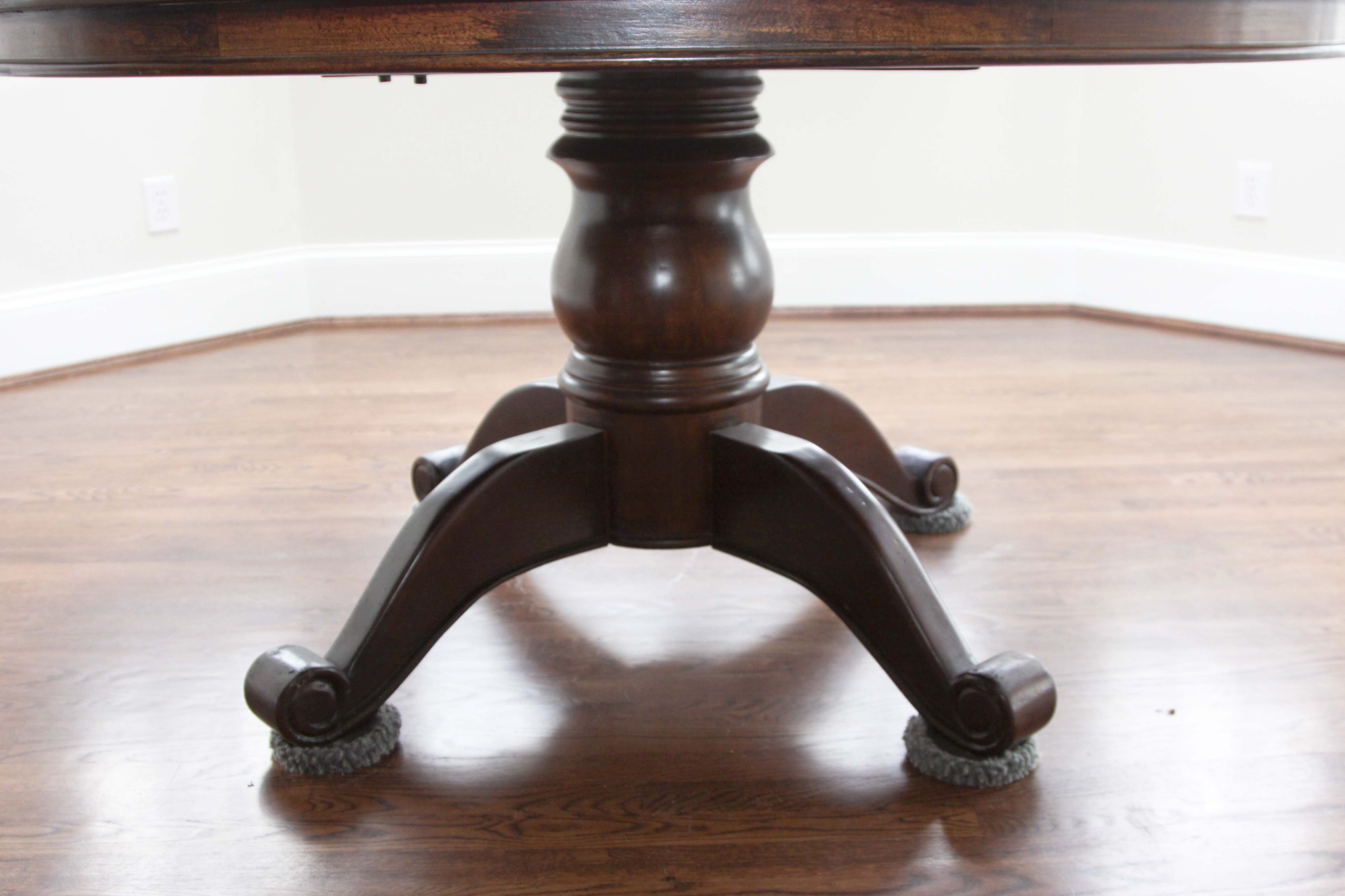 Dining Pedestal Table