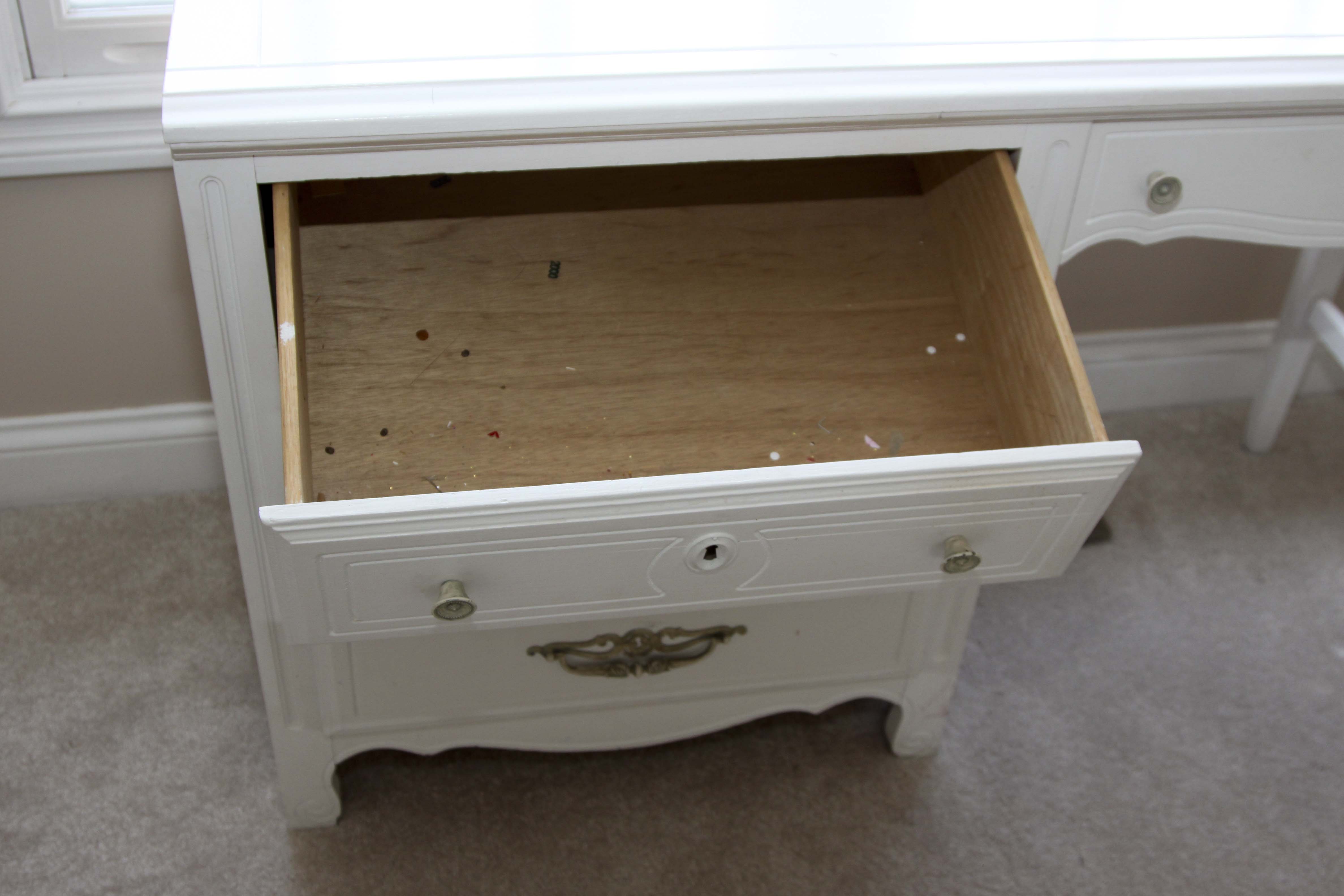 Wooden White Desk