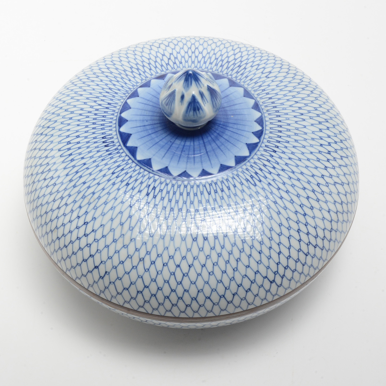Blue and White Porcelain Chinese Covered Dish
