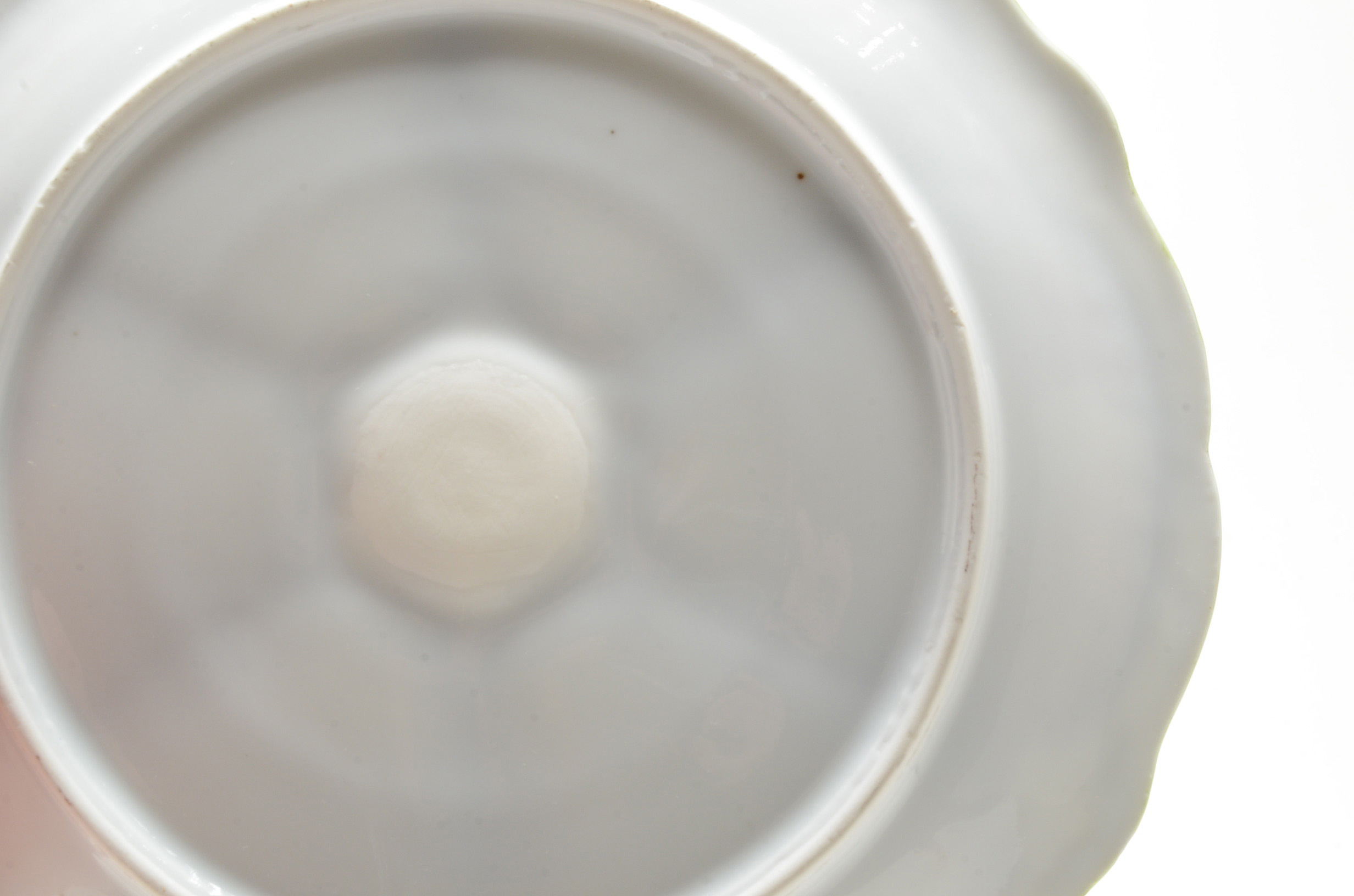 Five Vintage Lustreware Oyster Plates