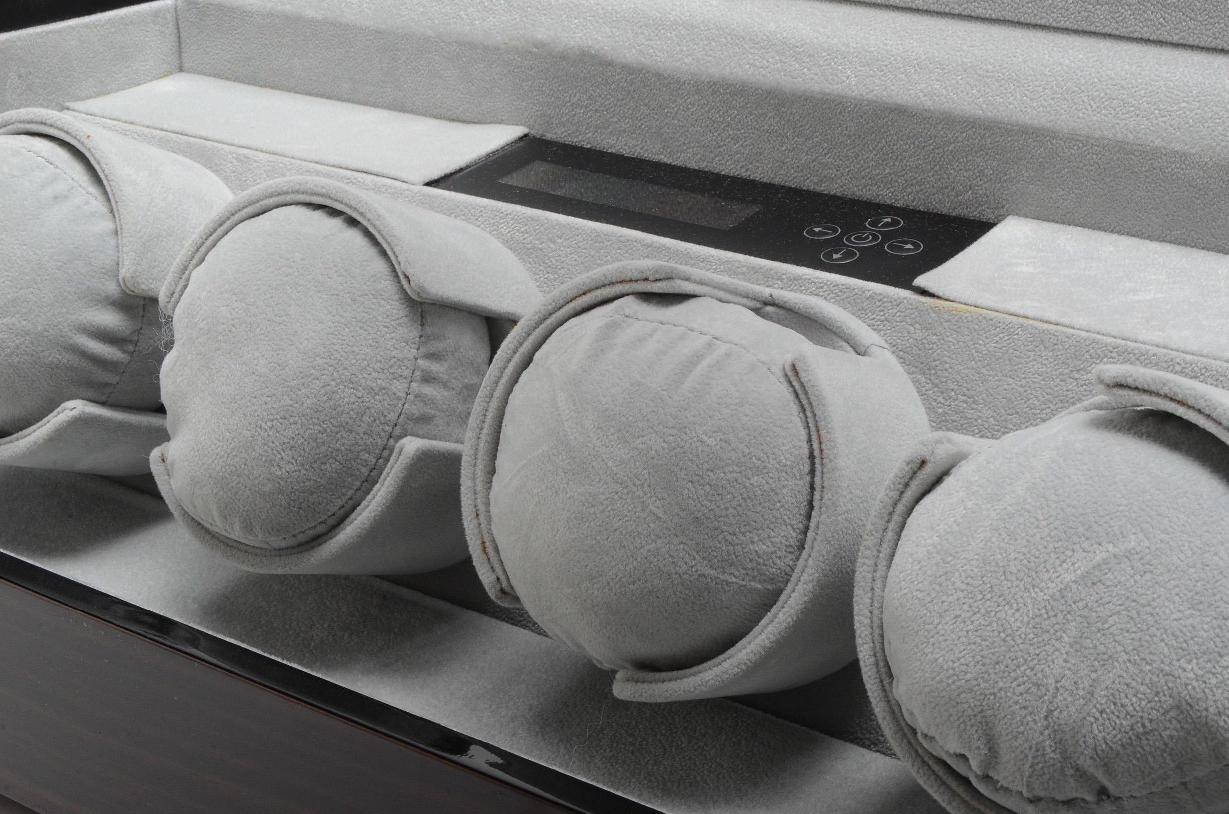 Hig Gloss Ebony Finished LED Digital Watch Winder