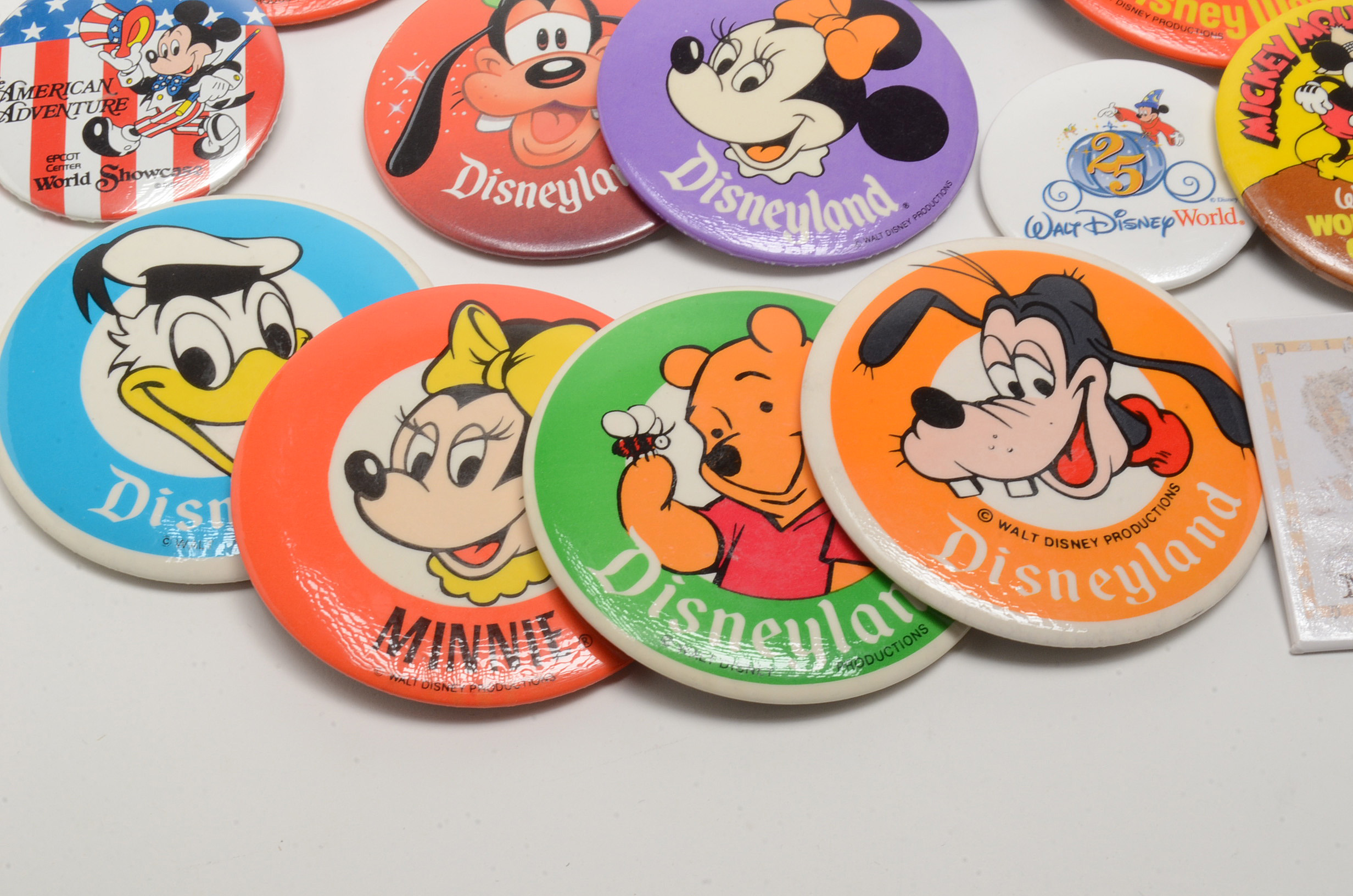 Disney Parks Collectible Pins and Buttons