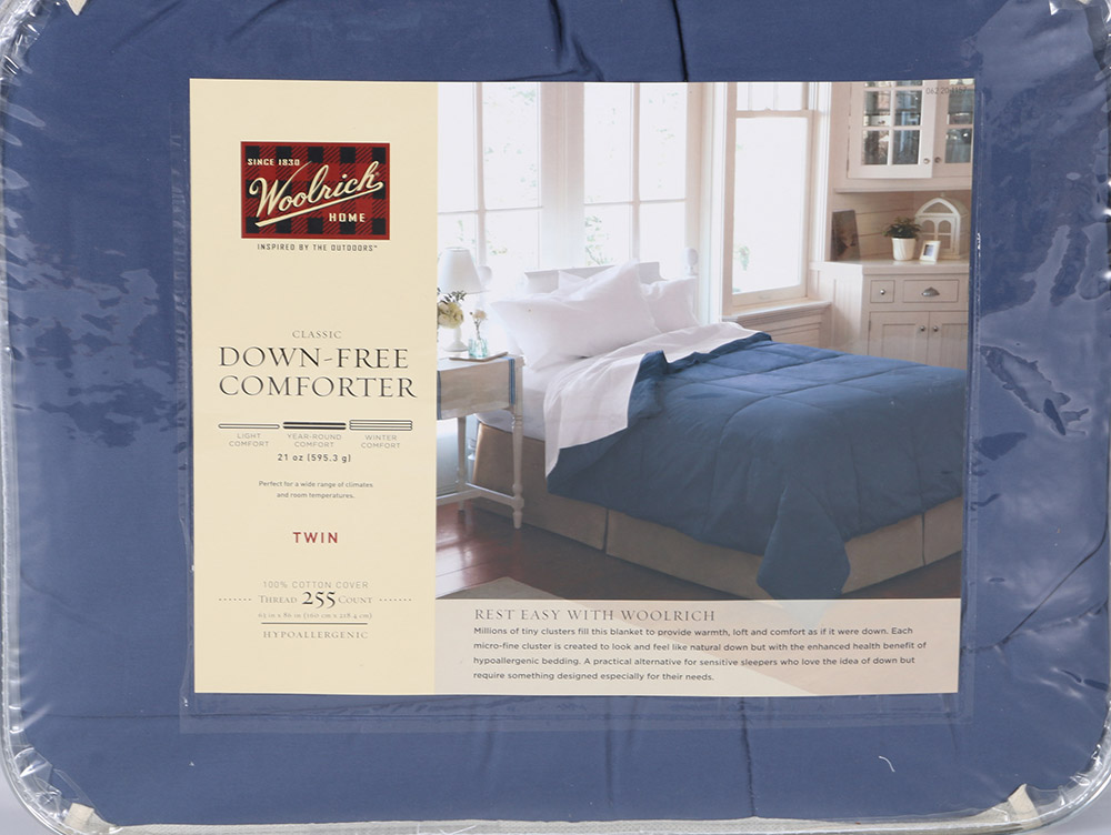 Woolrich Blue Down-Free Twin Sized Comforter