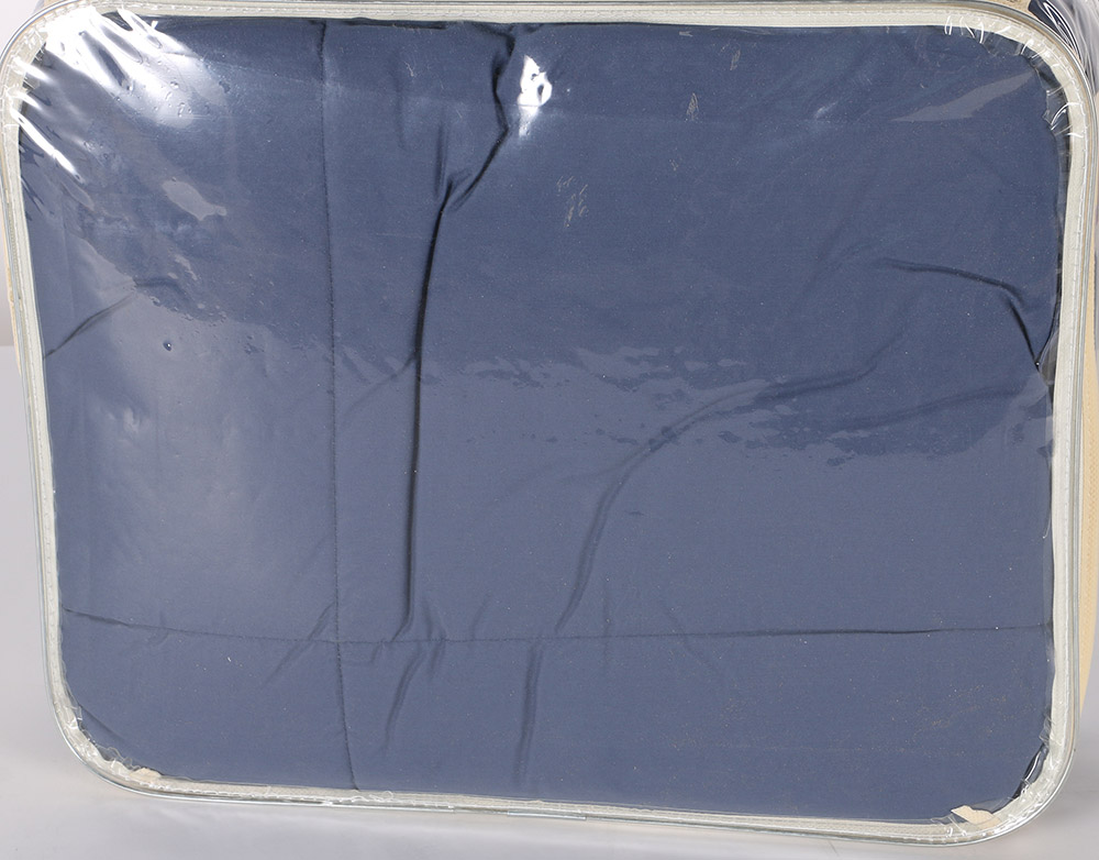 Woolrich Blue Down-Free Twin Sized Comforter