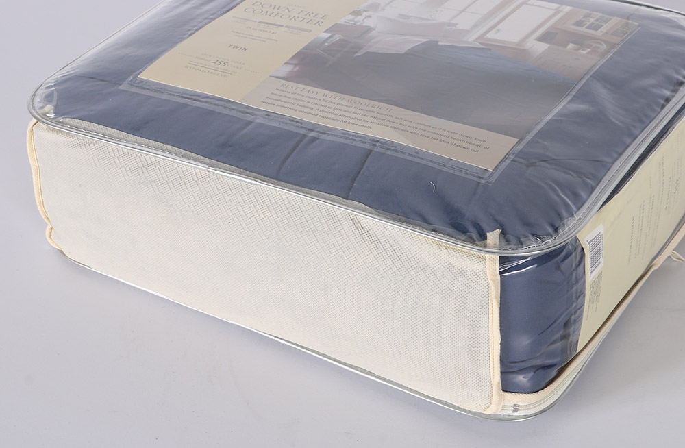 Woolrich Blue Down-Free Twin Sized Comforter