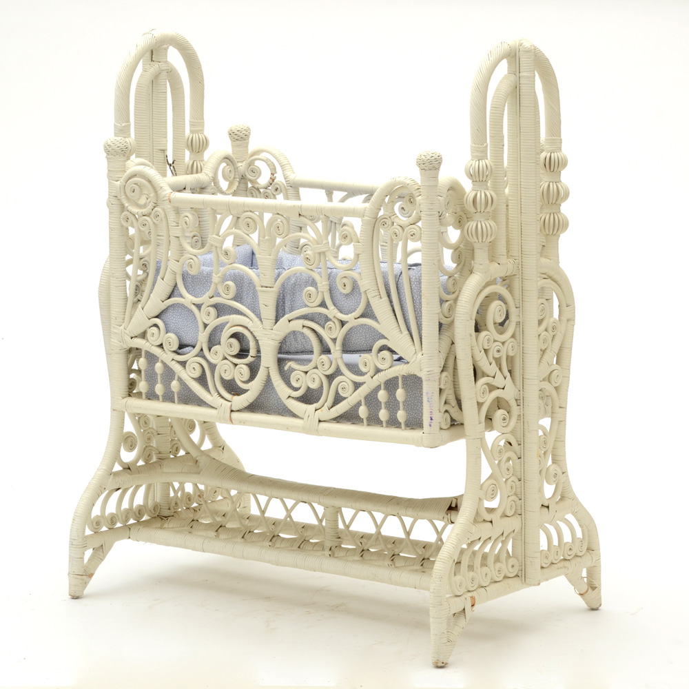 Vintage Victorian Style Wicker Crib