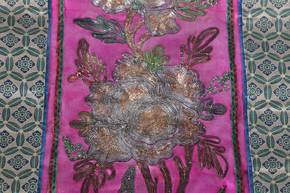 Antique Mandarin Sleeve