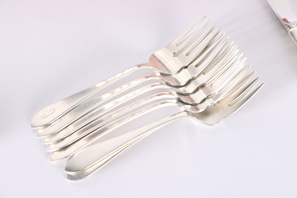 Dominick and Haff "Broad Antique" Sterling Silver Flatware Set With Presentation Case