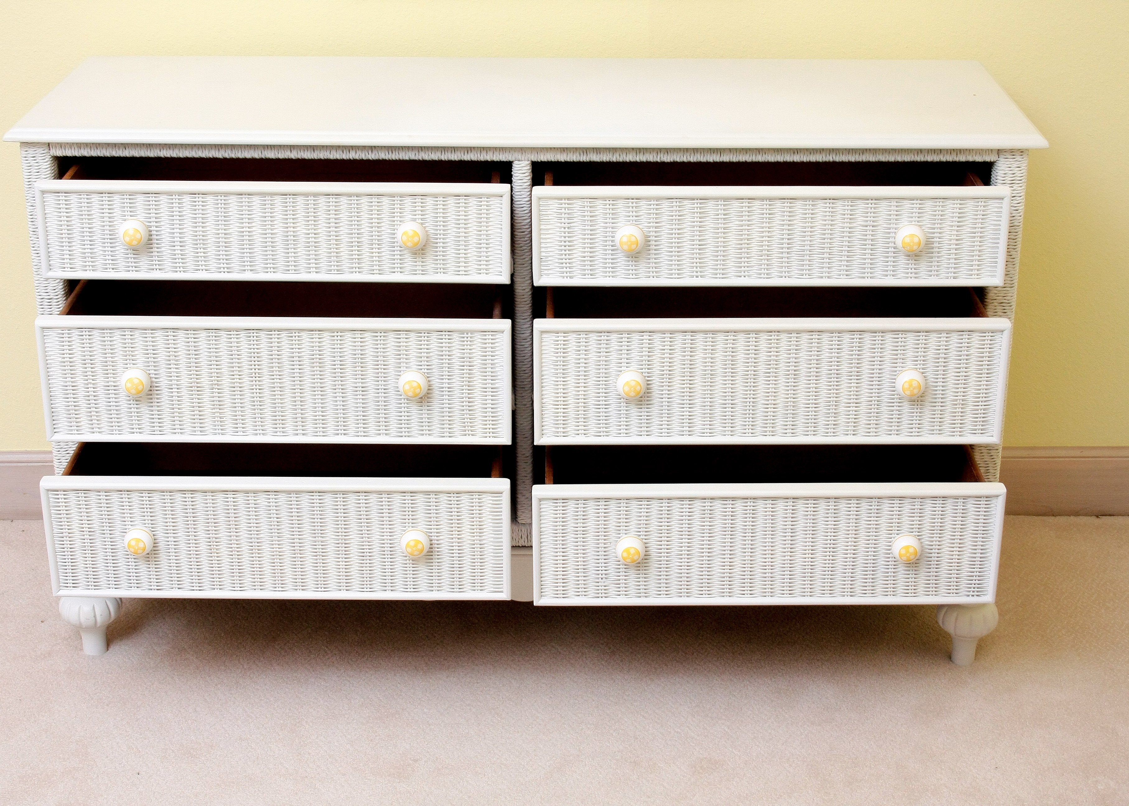 Lexington Furniture White Wicker and Wooden Bedroom Set