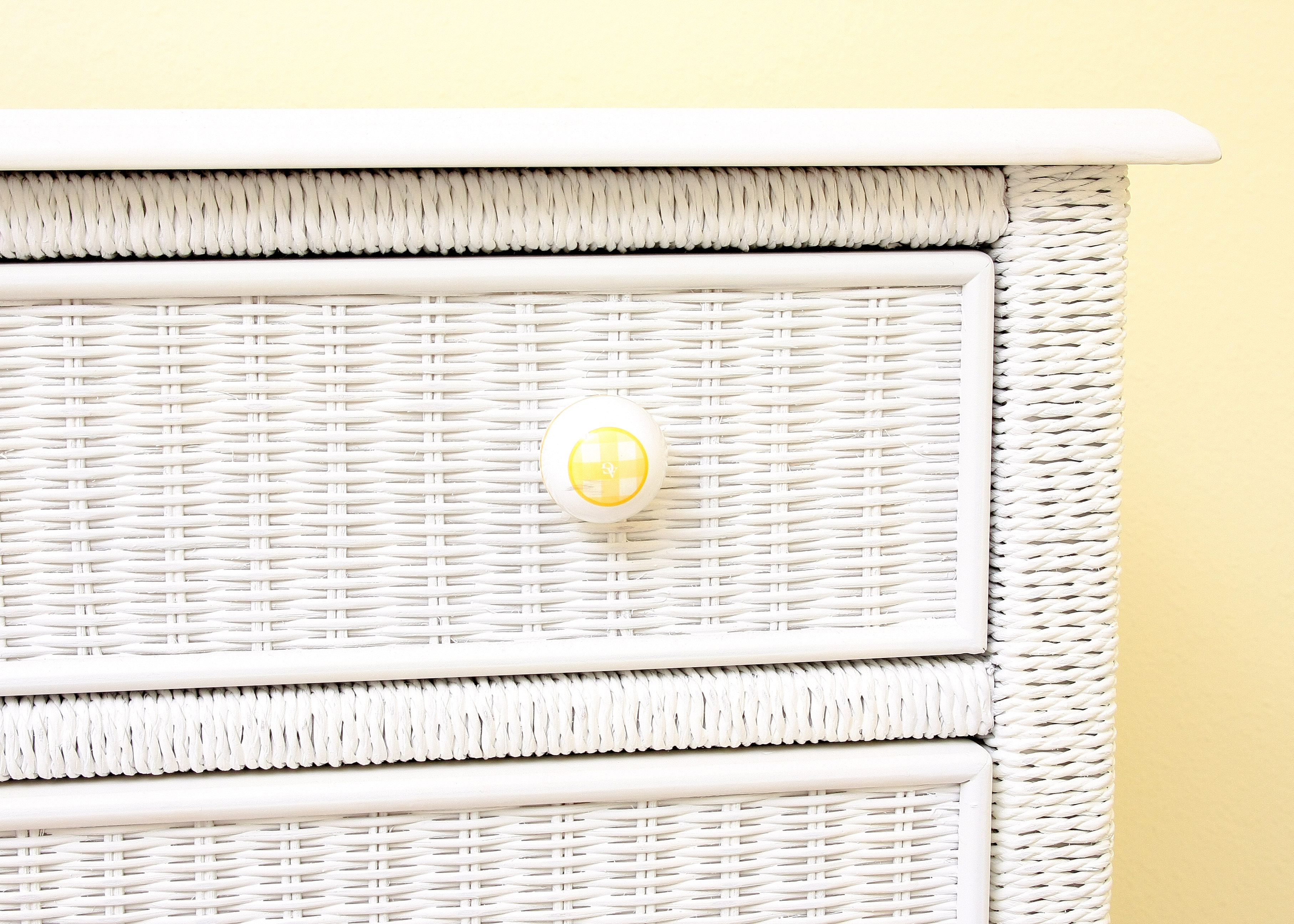 Lexington Furniture White Wicker and Wooden Bedroom Set